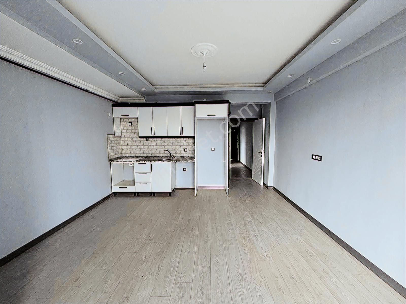 Özbir Emlaktan Servis Güzergahına Ve Merkeze Yakın Kiralık 1+1 - Görsel 25