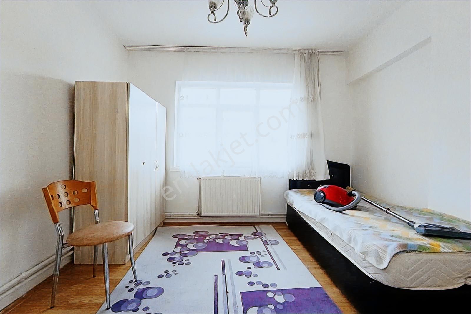 Ufuk Özdemir'den Tepebaşı'nda 2 Kat Ön Cephe 3+1 Eşyalı Kiralık - Görsel 10