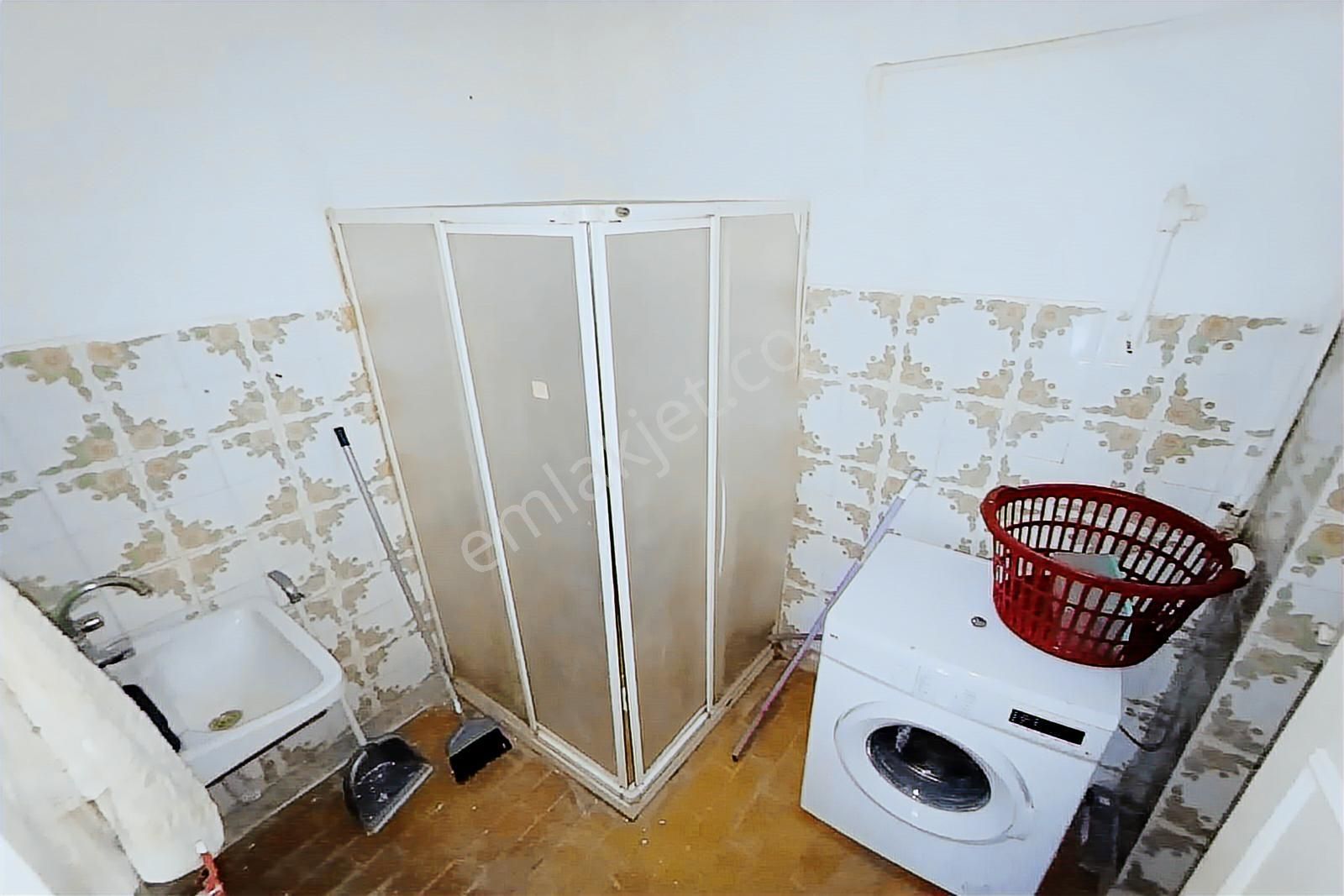 Ufuk Özdemir'den Tepebaşı'nda 2 Kat Ön Cephe 3+1 Eşyalı Kiralık - Görsel 30