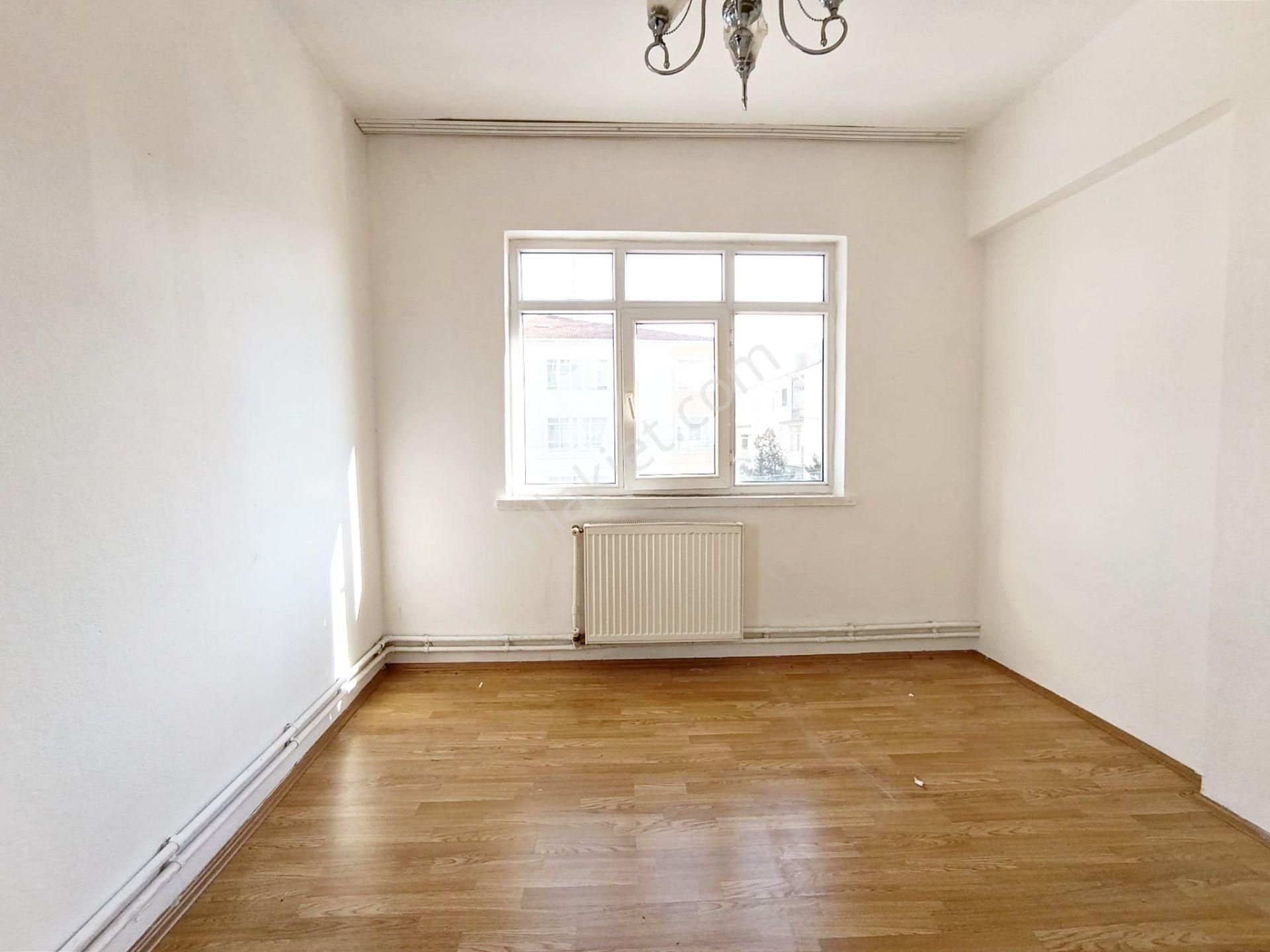 Ufuk Özdemir'den Tepebaşı'nda 2 Kat Ön Cephe 3+1 Kiralık - Görsel 15