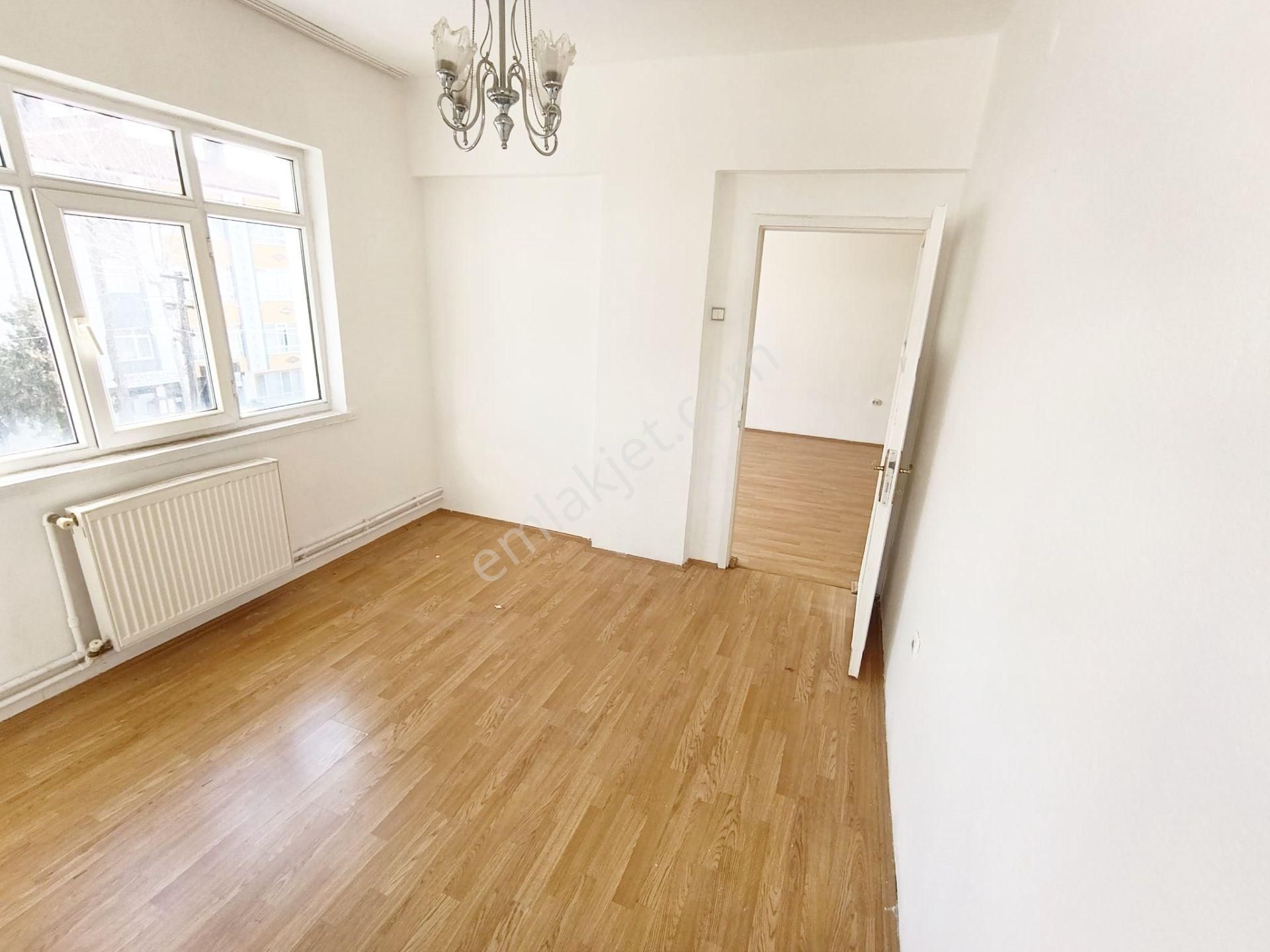 Ufuk Özdemir'den Tepebaşı'nda 2 Kat Ön Cephe 3+1 Kiralık - Görsel 30