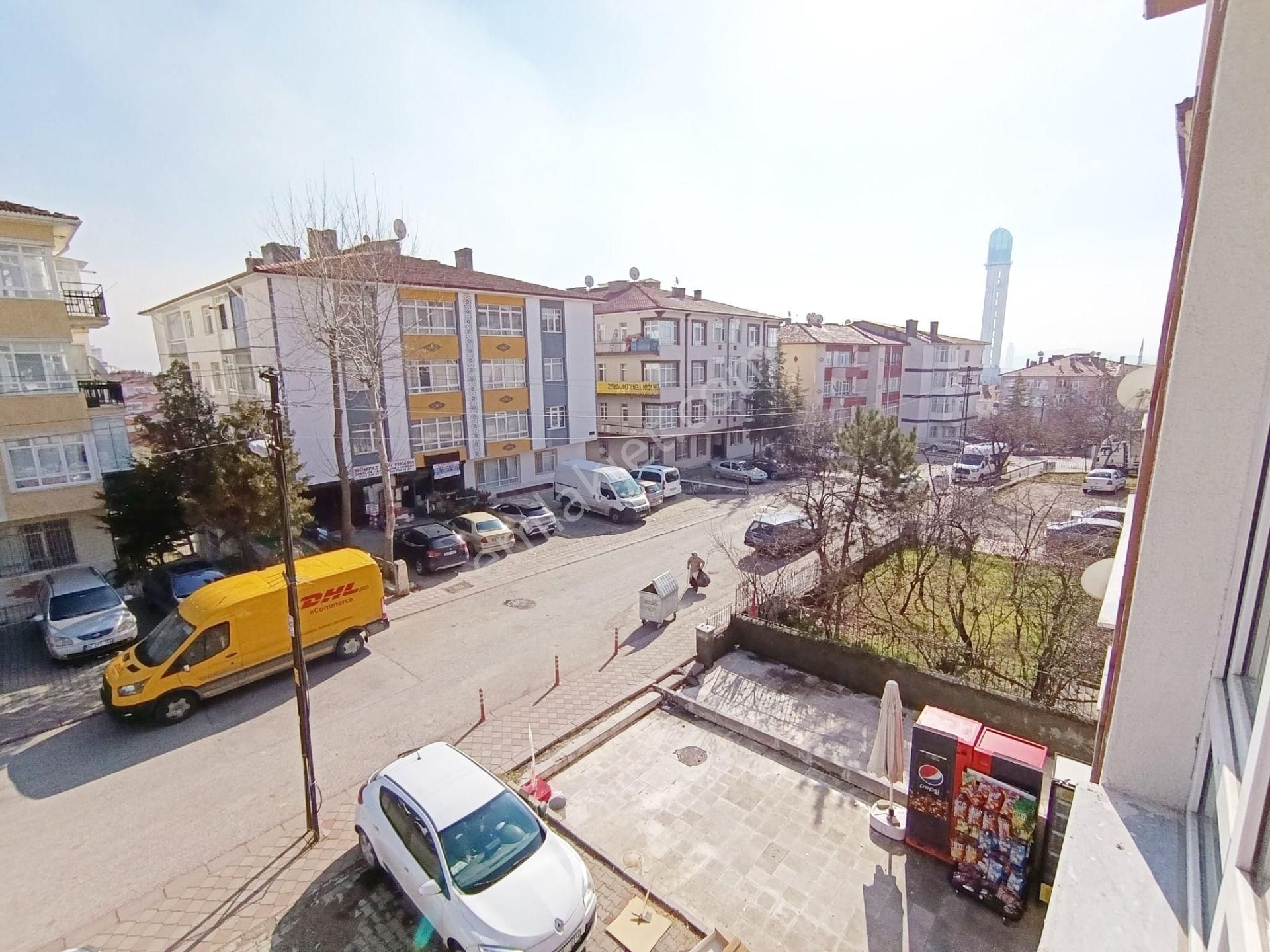 Ufuk Özdemir'den Tepebaşı'nda 2 Kat Ön Cephe 3+1 Kiralık - Görsel 2