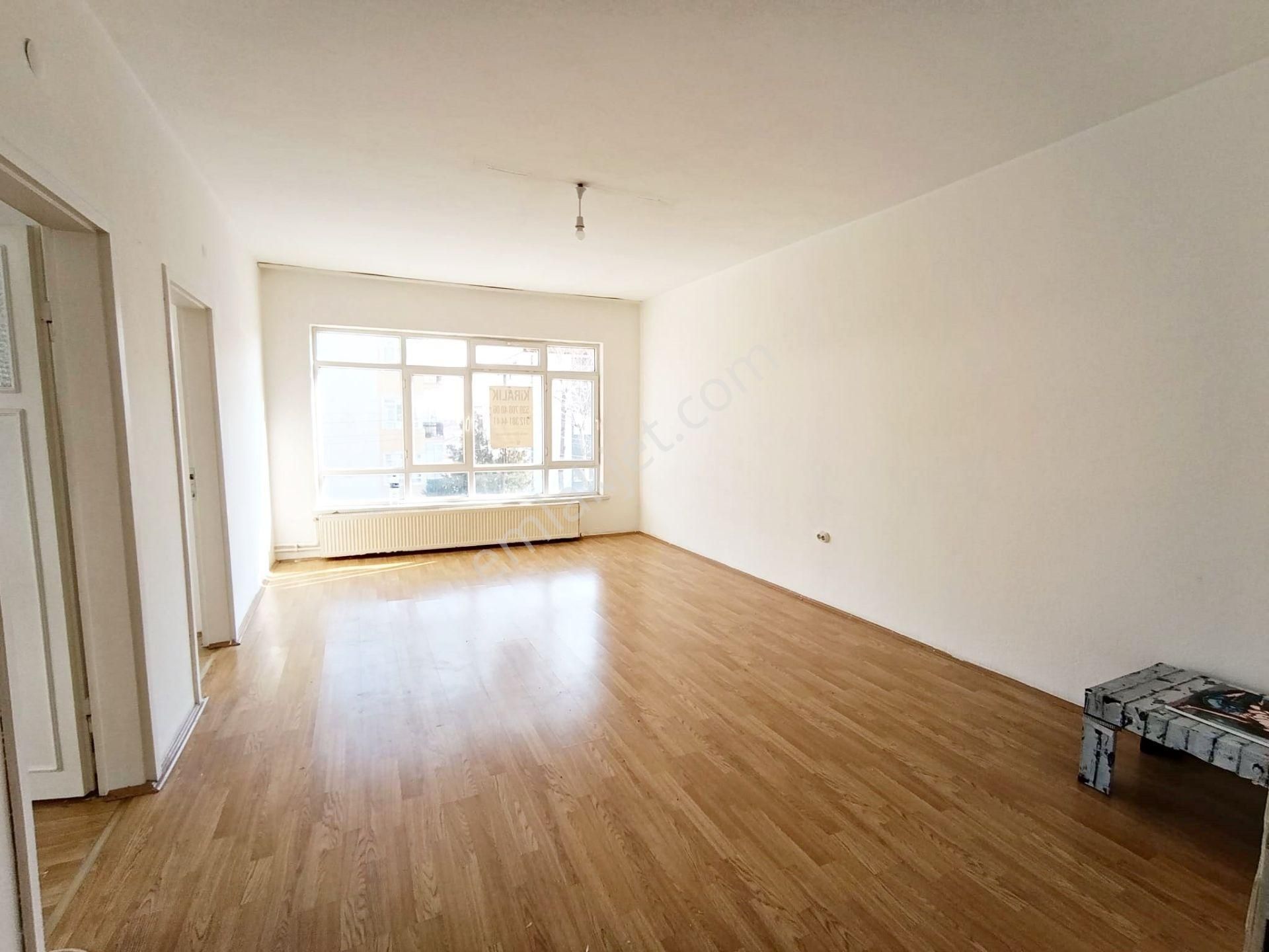 Ufuk Özdemir'den Tepebaşı'nda 2 Kat Ön Cephe 3+1 Kiralık - Görsel 6