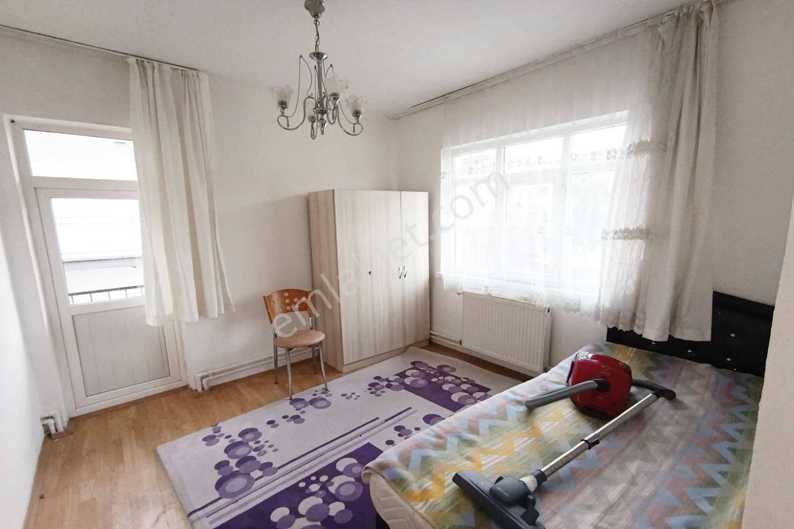 Ufuk Özdemir'den Tepebaşı'nda 2 Kat Ön Cephe 3+1 Eşyalı Kiralık - Görsel 18