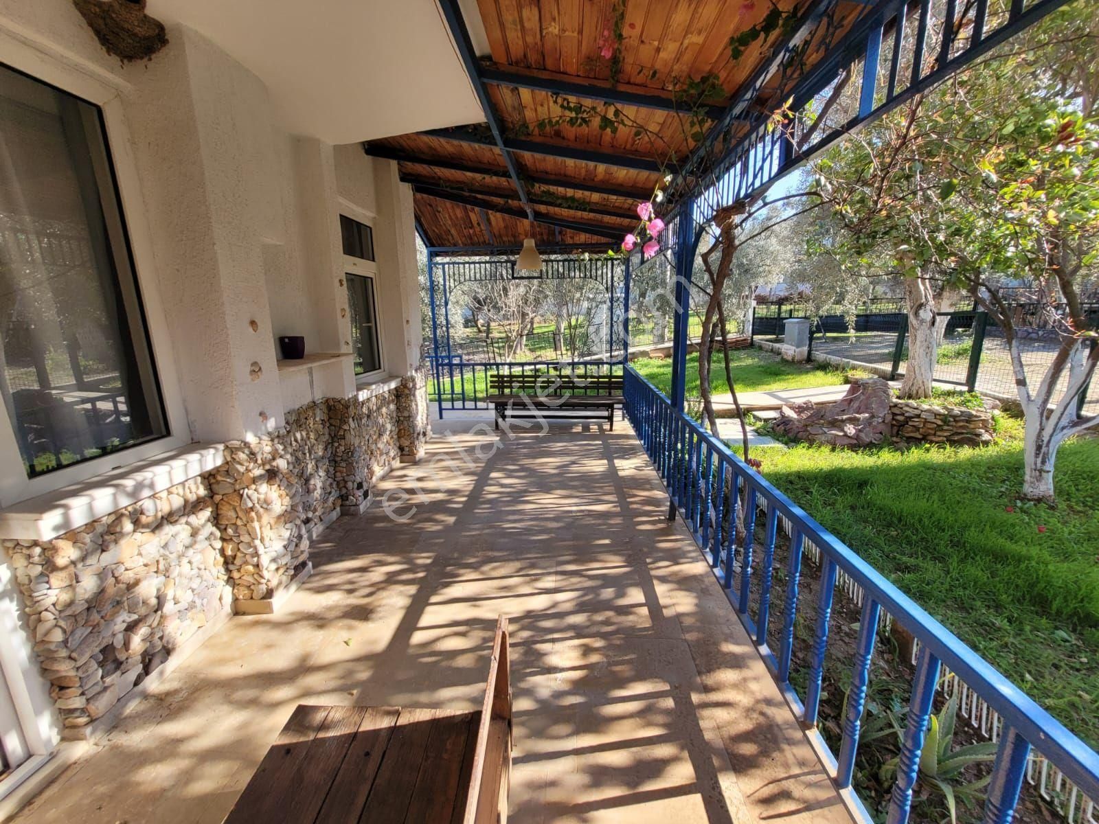 Didim Akbük'te 250 M2 Arsa İçinde Bahçeli 3 +1 Villa - Görsel 13