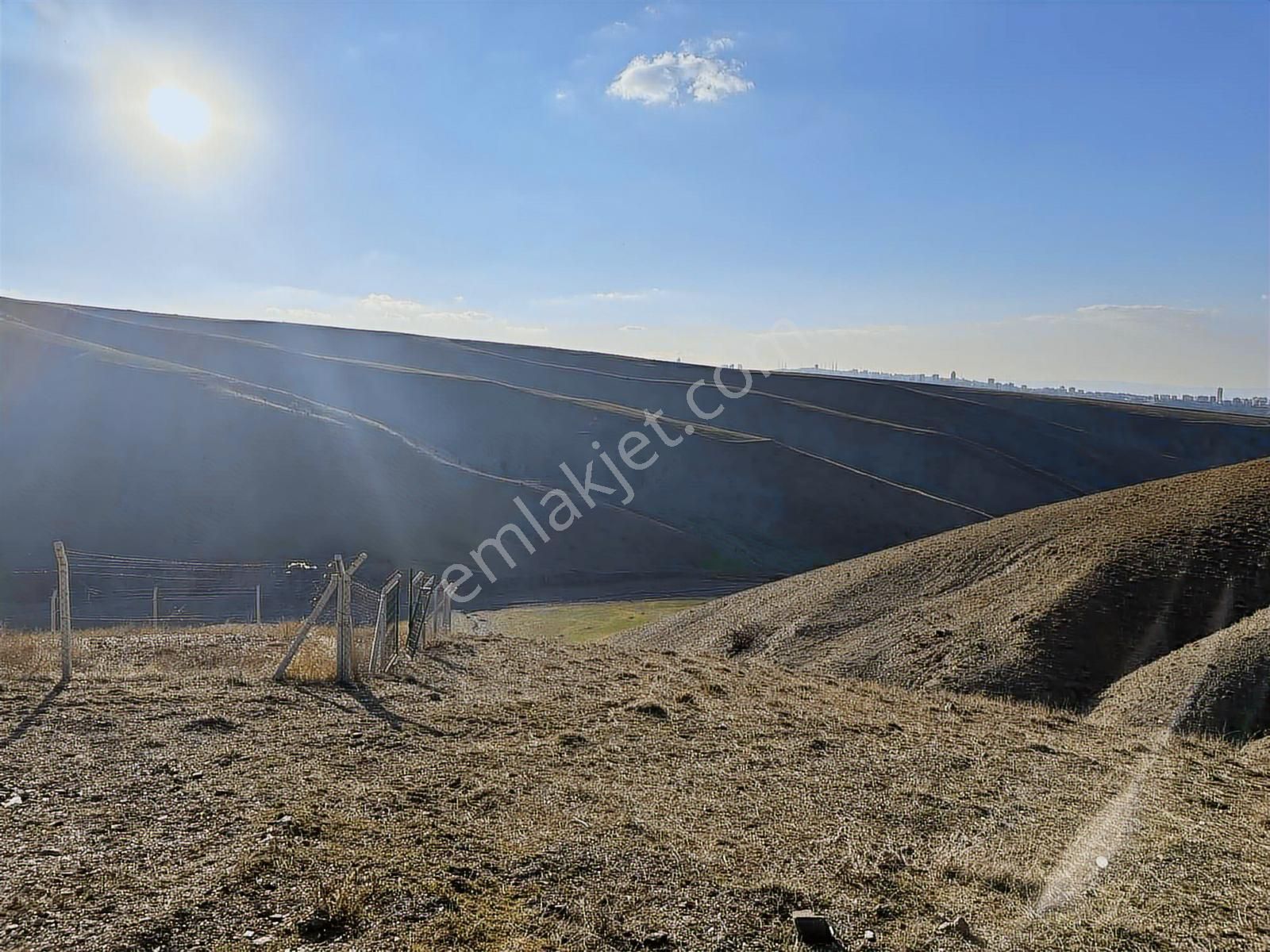 ==civanpınar Mevki-250 M2 Hobi Bahçesi Ve Yatırımlık-yolu Var==