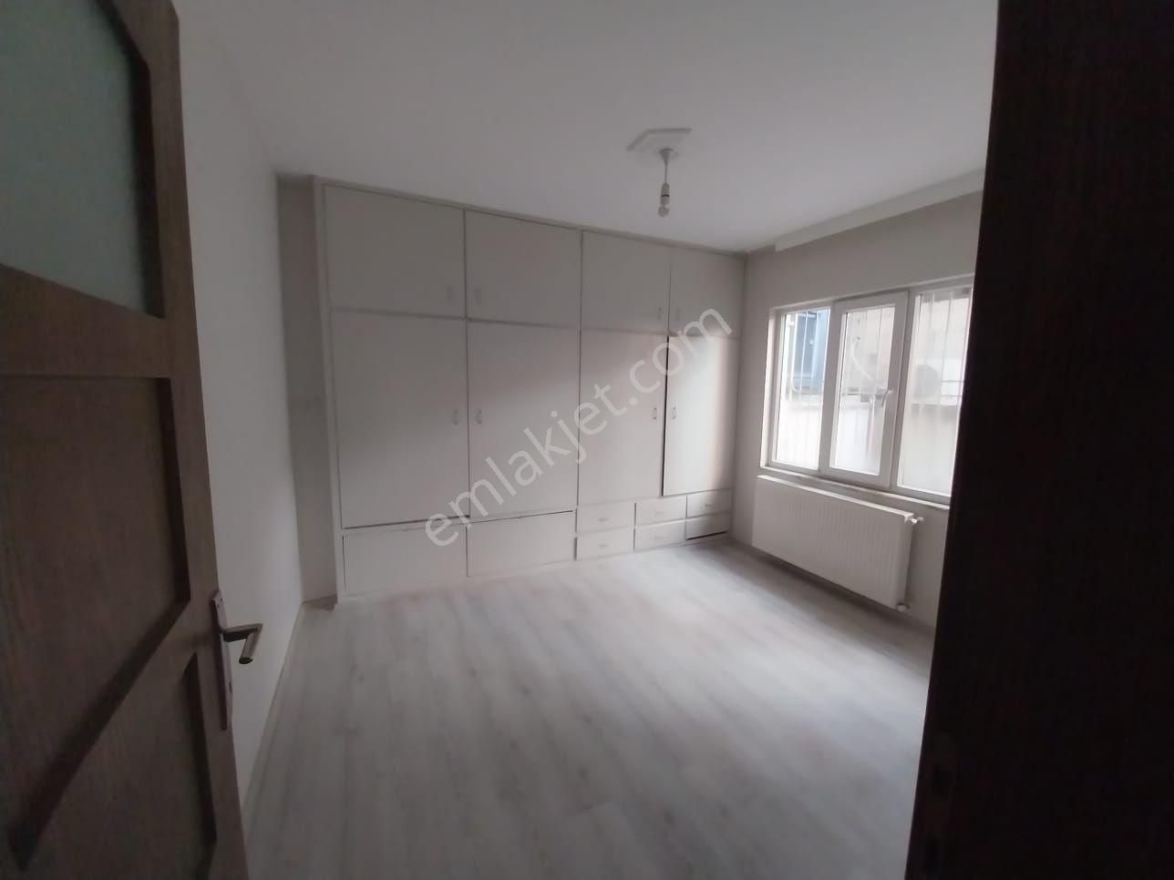 Şok Şok Topraklıkta 172 Metrekare 3+1 İçi Komple Yenilenmiş Satılık Daire - Görsel 10