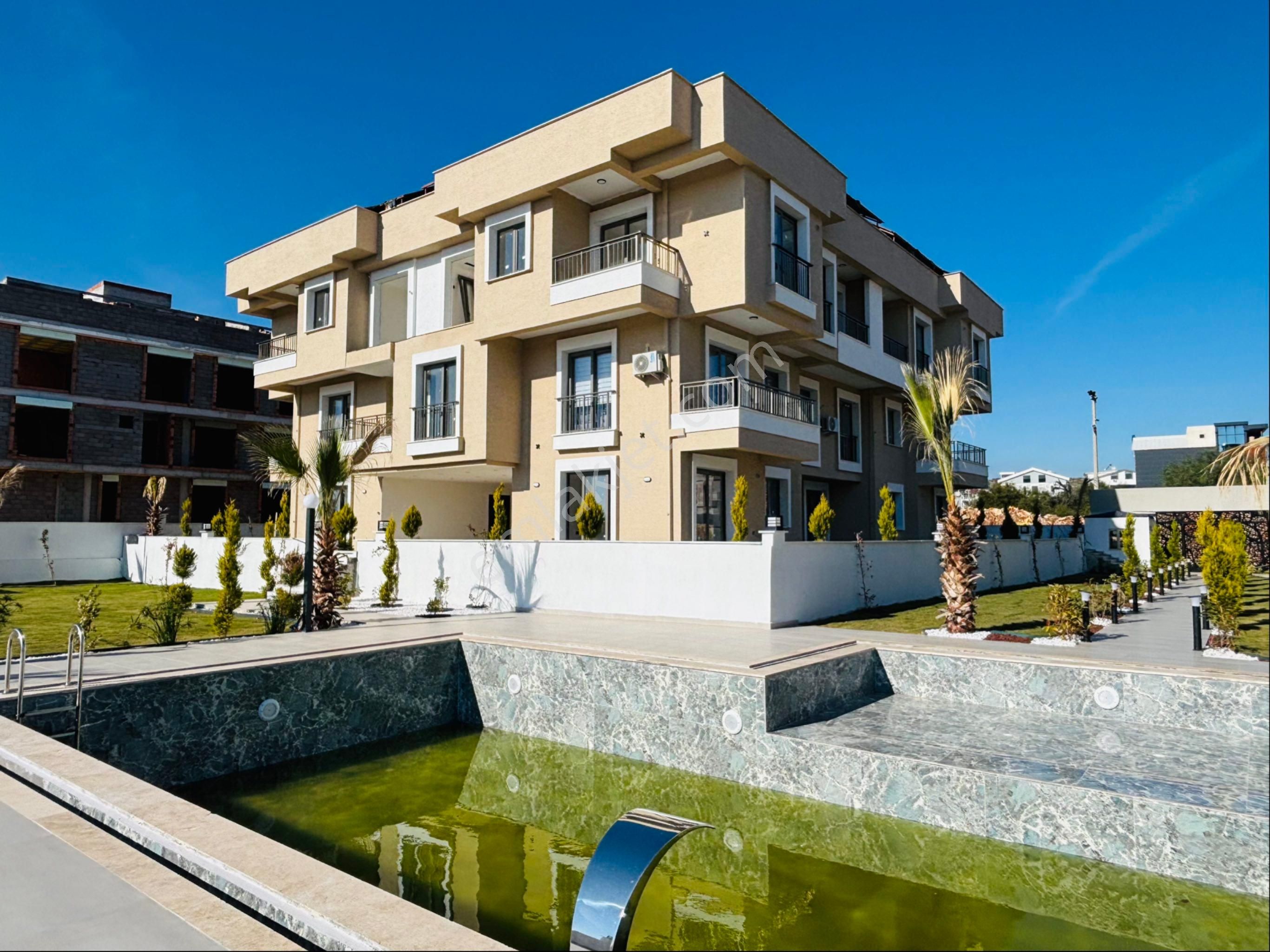 Didim Cumhuriyette Satılık Havuzlu Site İçi Asansörlü Daireler