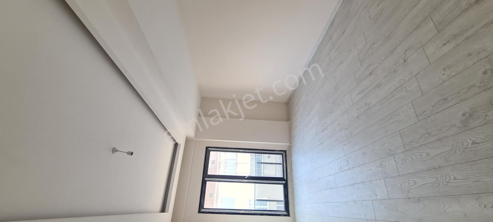 İnegöl Merkezde Satılık Sıfır 3+1 Asansörlü Lüks Daire - Görsel 8