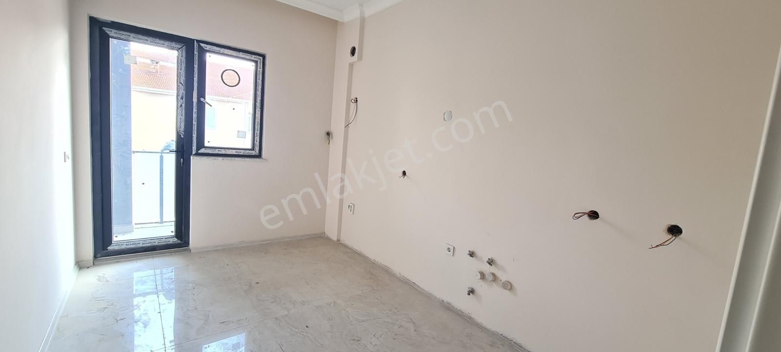 İnegöl Merkezde Satılık Sıfır 3+1 Asansörlü Lüks Daire - Görsel 9