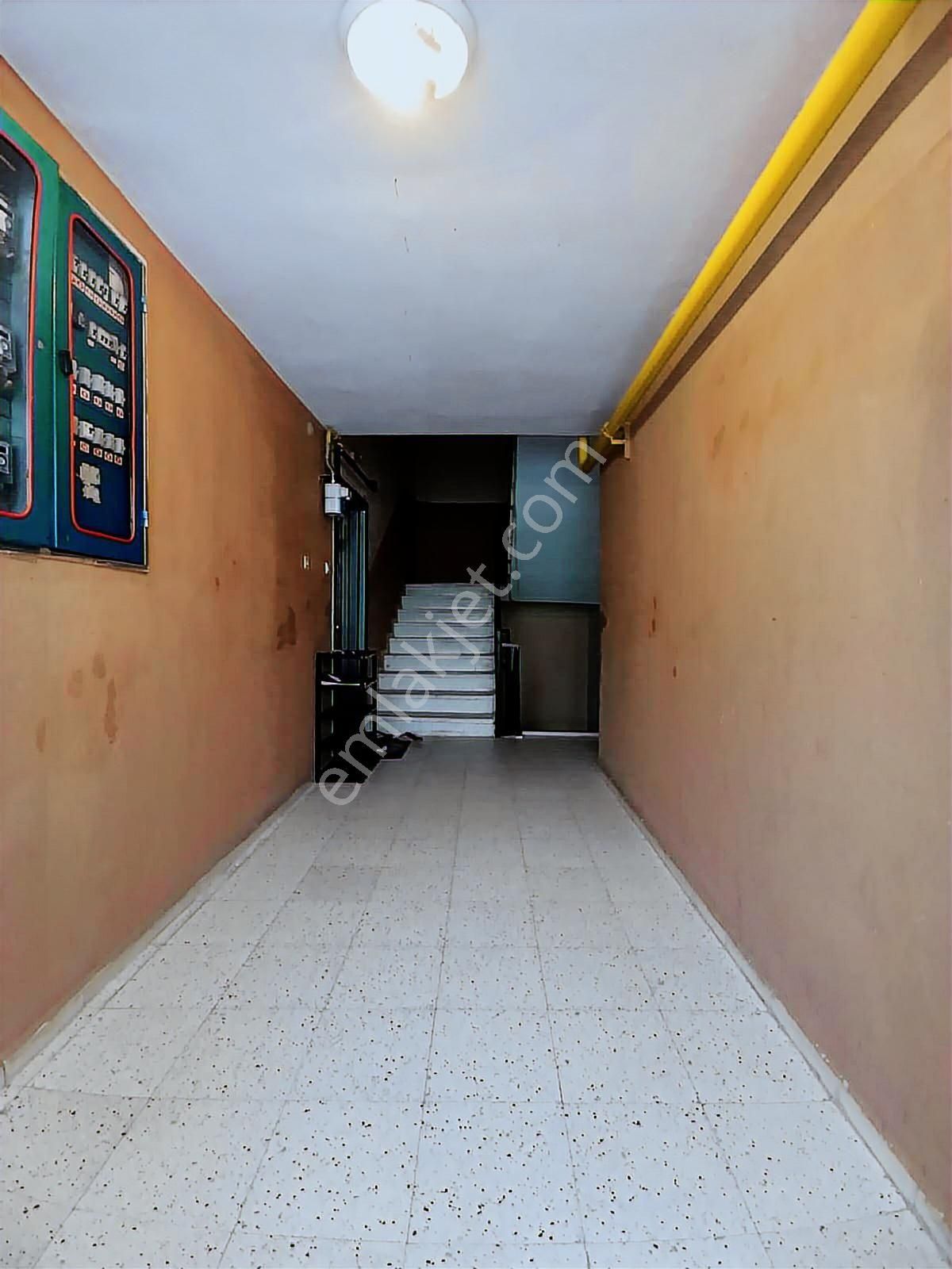 Selçuklu -manzaralı Cadde Cepheli Satılık 3+1 Daire - Görsel 2