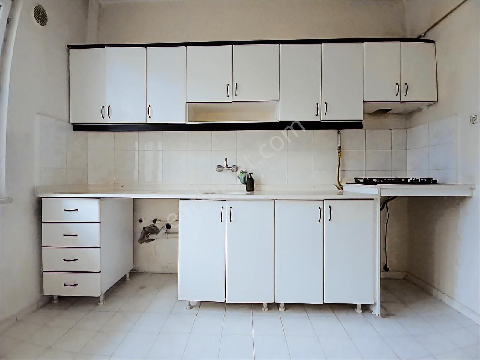 Selçuklu -manzaralı Cadde Cepheli Satılık 3+1 Daire - Görsel 7