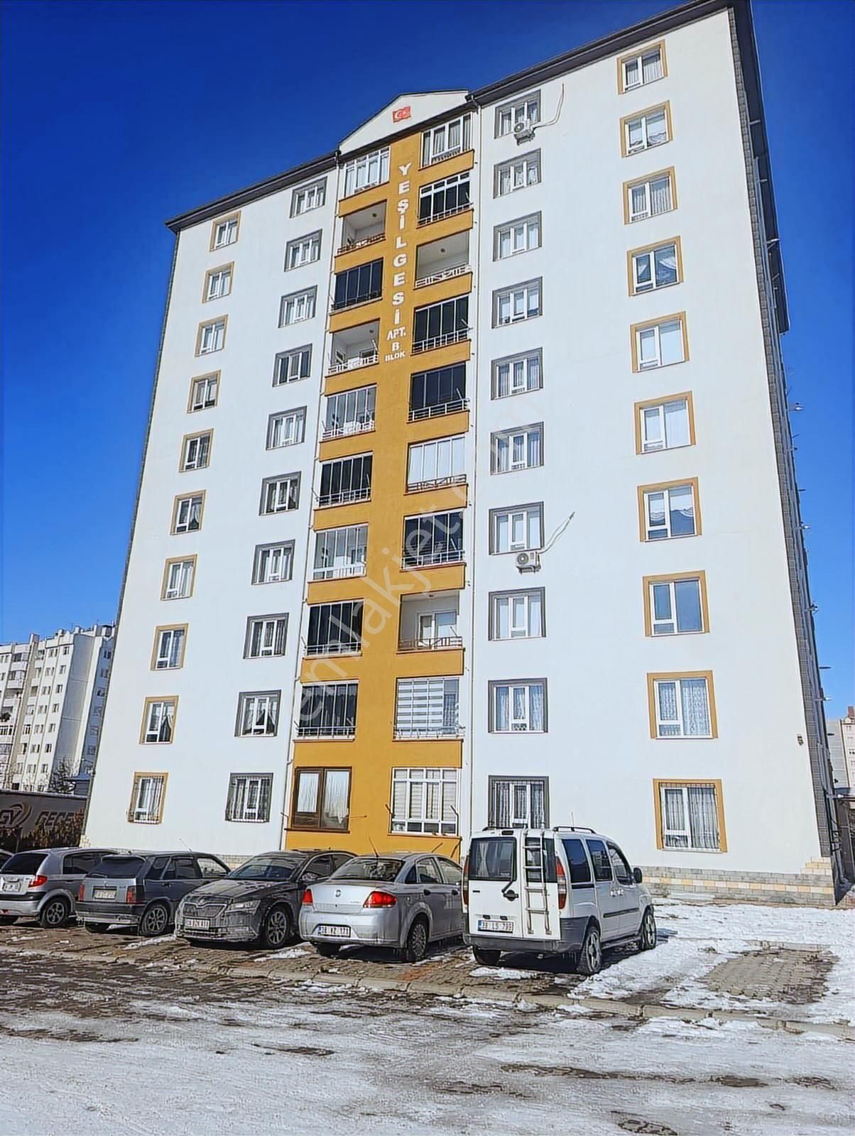 Gesi Yolunda Çift Banyo Çift Balkon Satılık Daire - Görsel 16