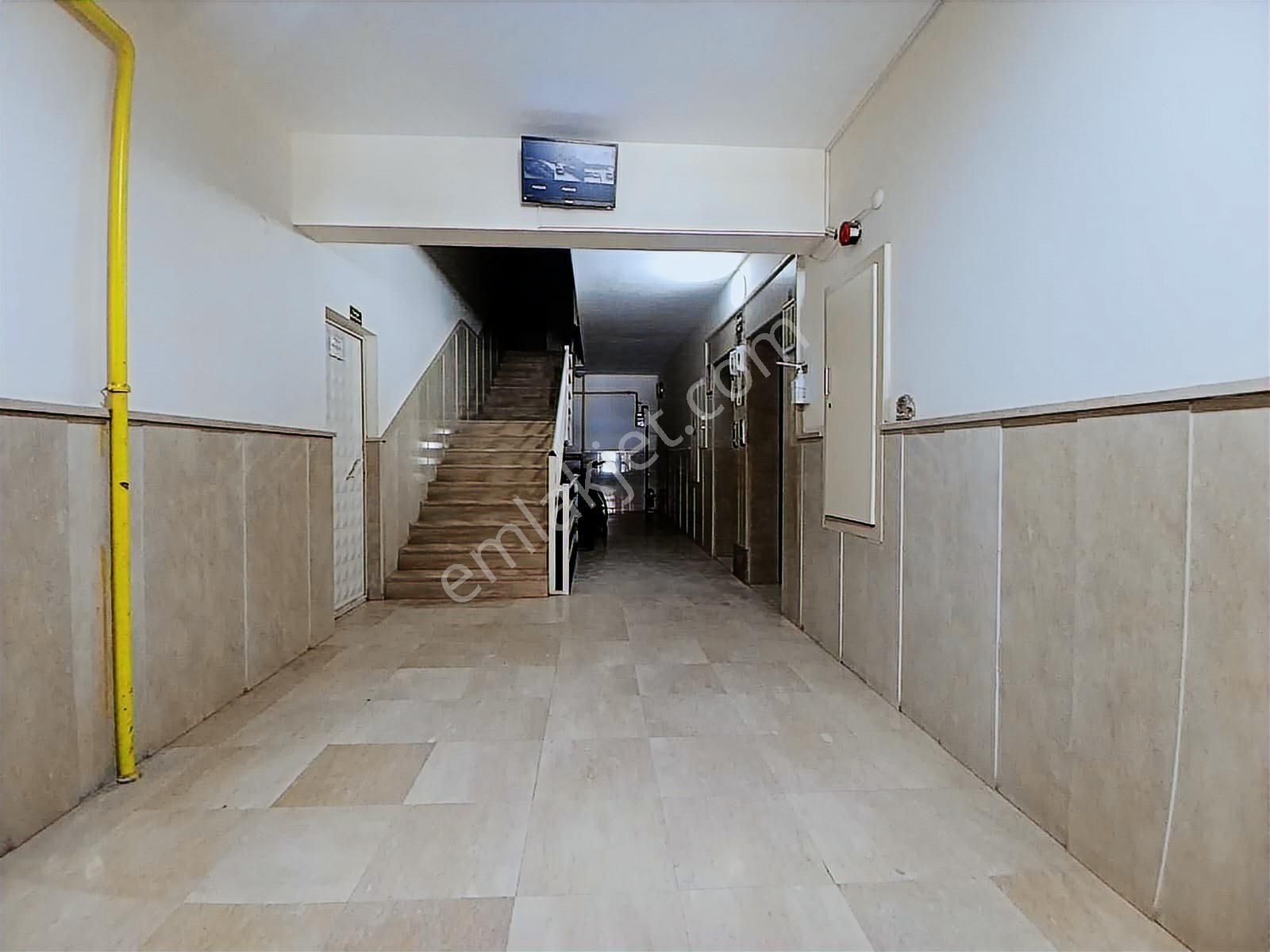 Gesi Yolunda Çift Banyo Çift Balkon Satılık Daire - Görsel 33