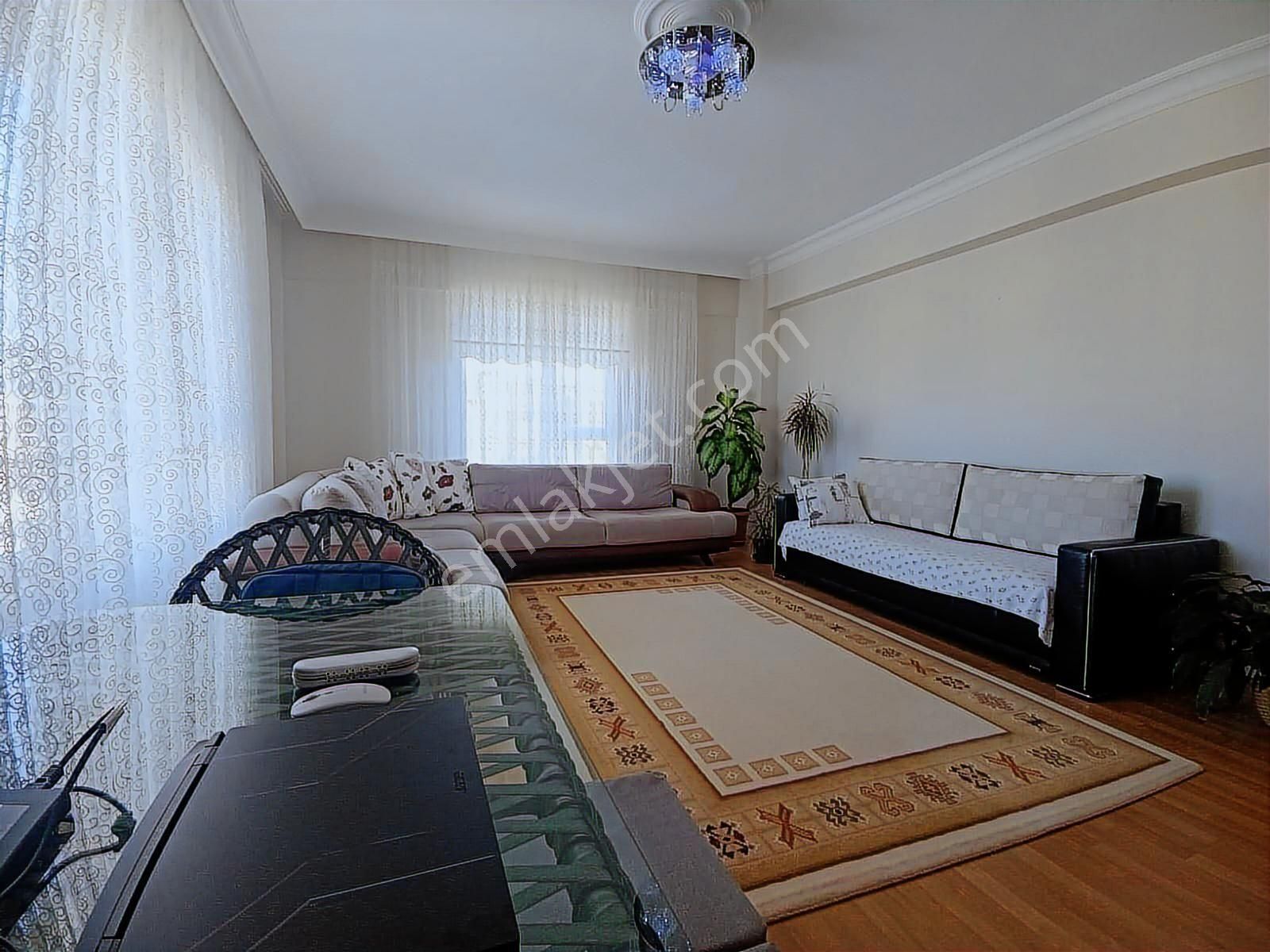 Gesi Yolunda Çift Banyo Çift Balkon Satılık Daire - Görsel 8