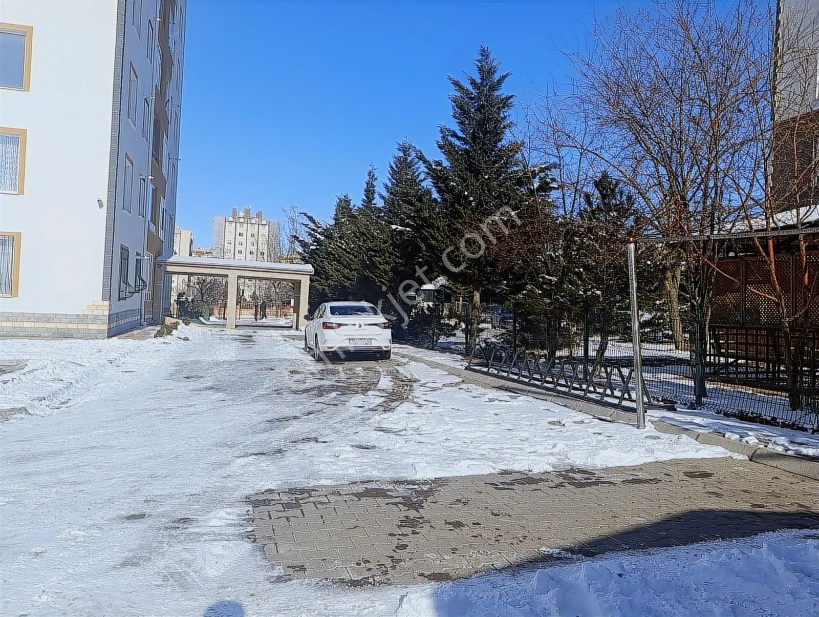 Gesi Yolunda Çift Banyo Çift Balkon Satılık Daire - Görsel 30