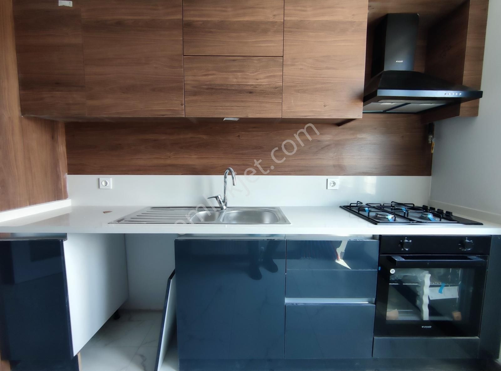 Silivri Merkezi Konumda Boş Ara Kat 3+1 - Görsel 8