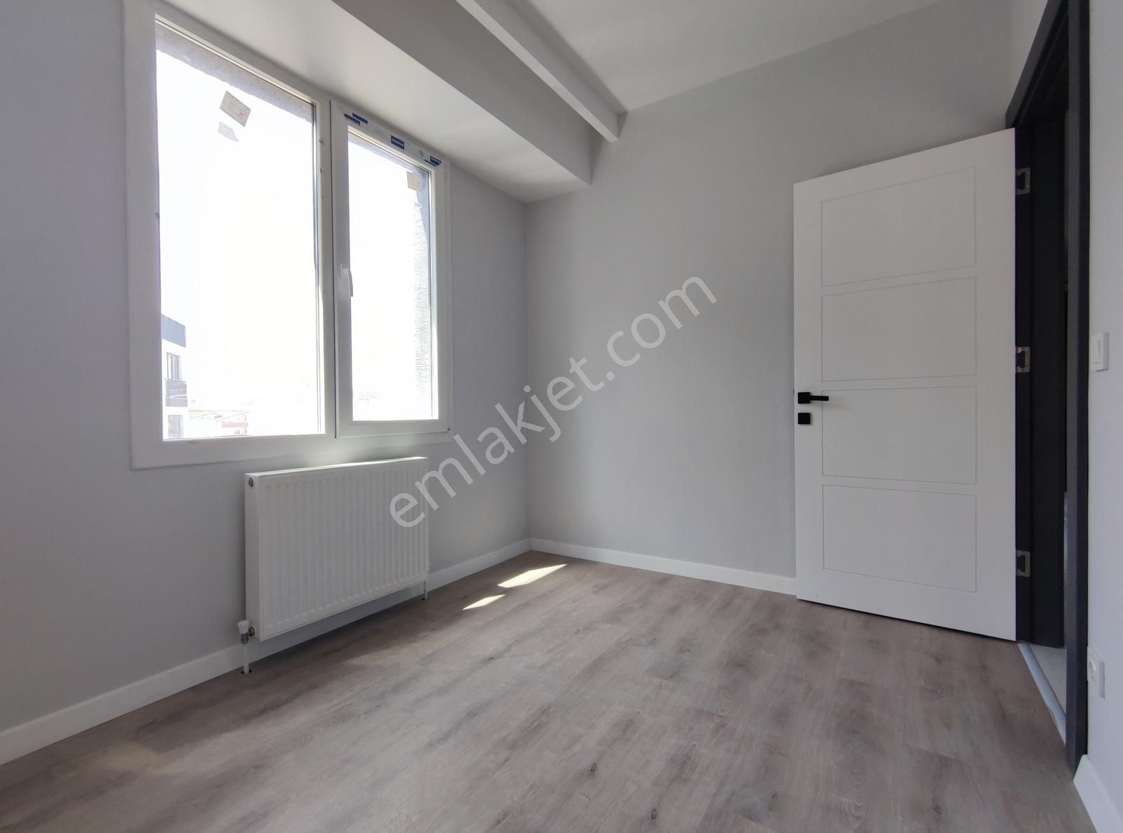 Silivri Merkezi Konumda Boş Ara Kat 3+1 - Görsel 15