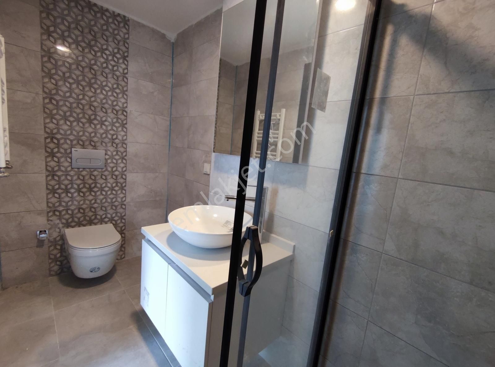 Silivri Merkezi Konumda Boş Ara Kat 3+1 - Görsel 12