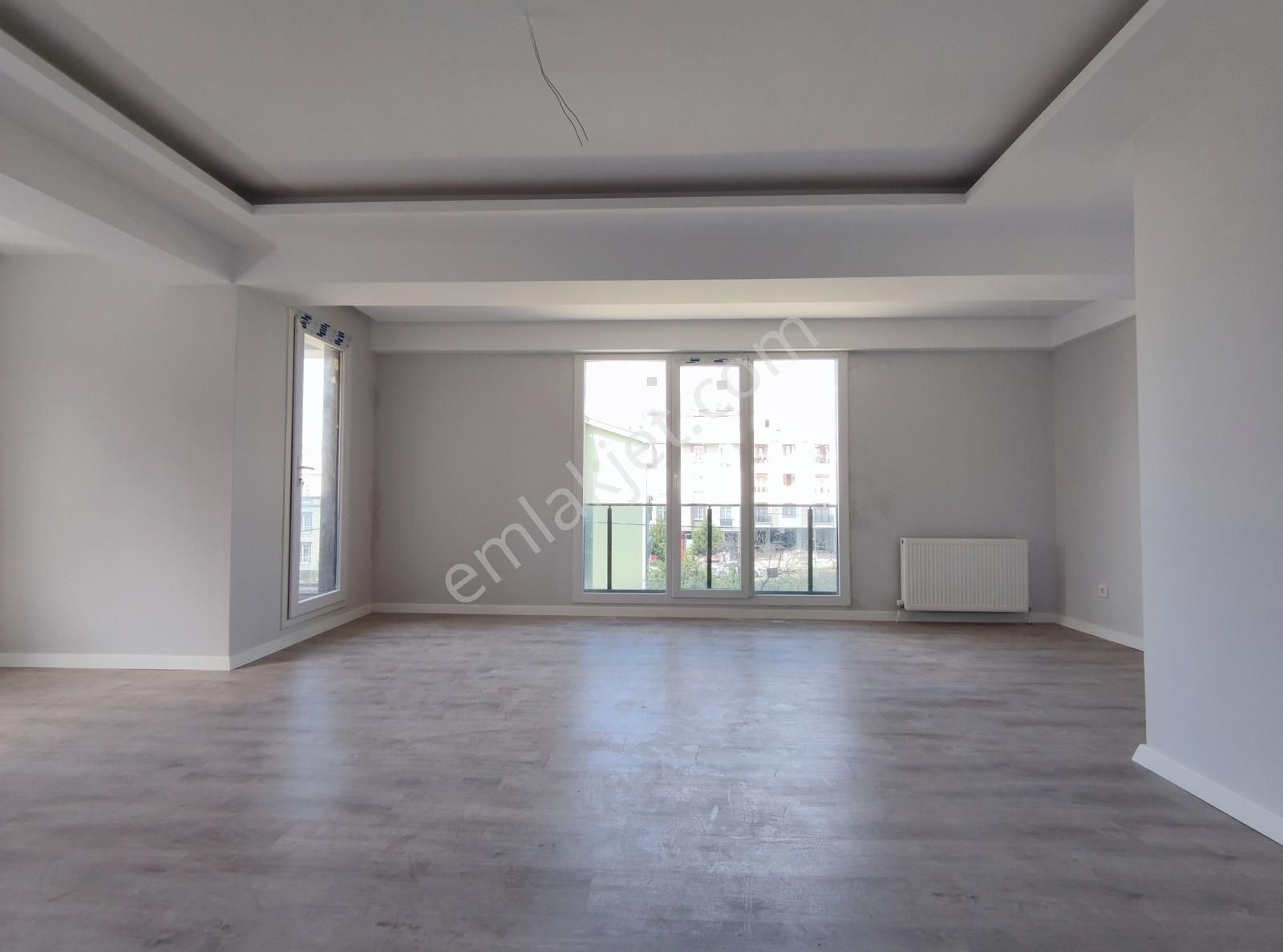 Silivri Merkezi Konumda Boş Ara Kat 3+1 - Görsel 6