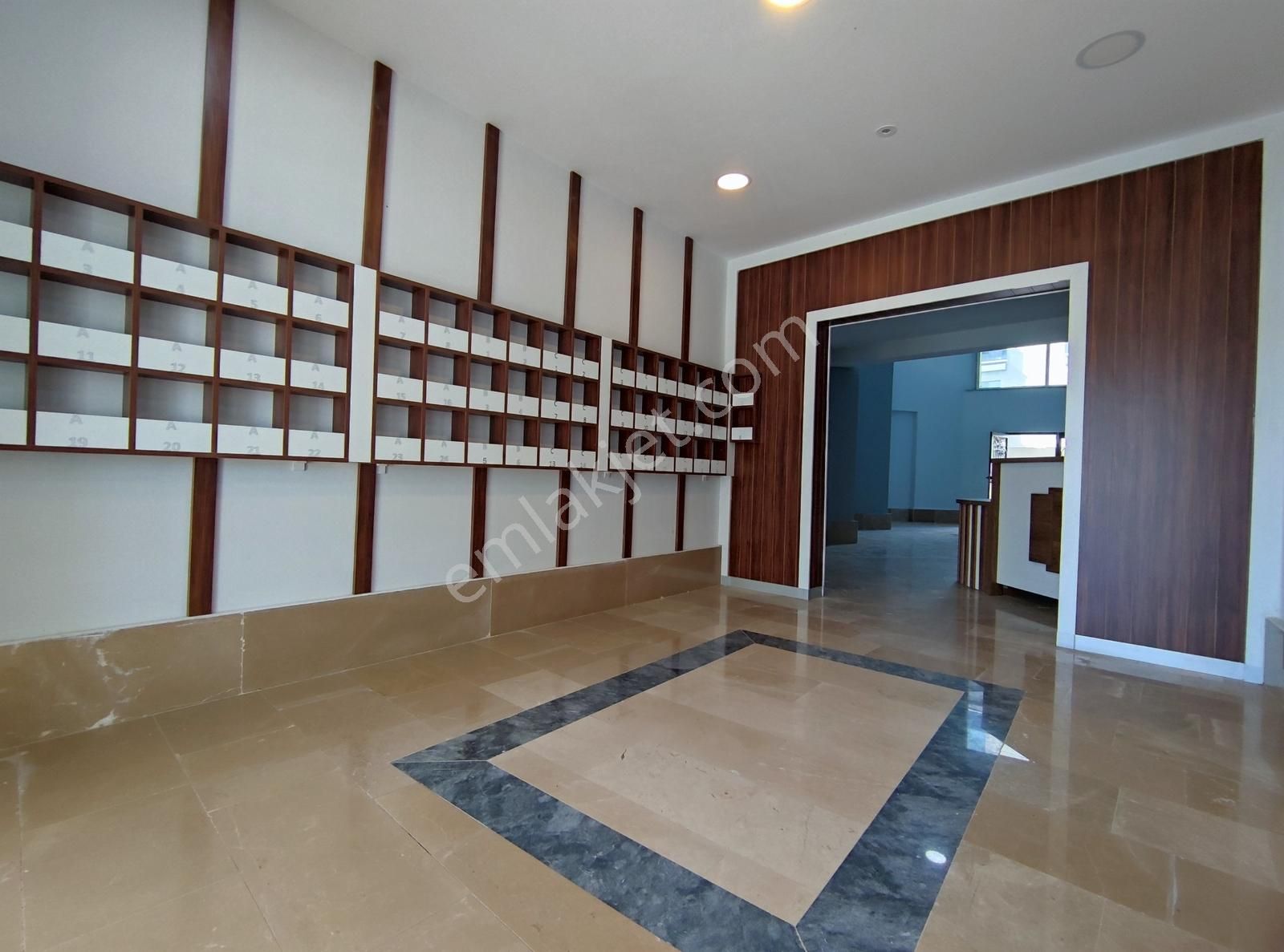 Silivri Merkezi Konumda Boş Ara Kat 3+1 - Görsel 31