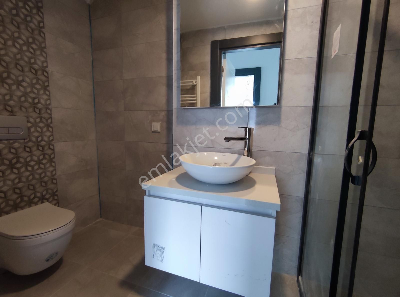 Silivri Merkezi Konumda Boş Ara Kat 3+1 - Görsel 23