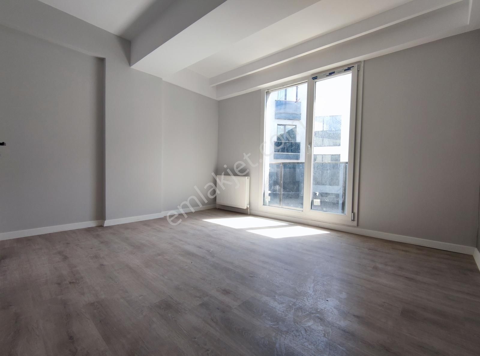 Silivri Merkezi Konumda Boş Ara Kat 3+1 - Görsel 13