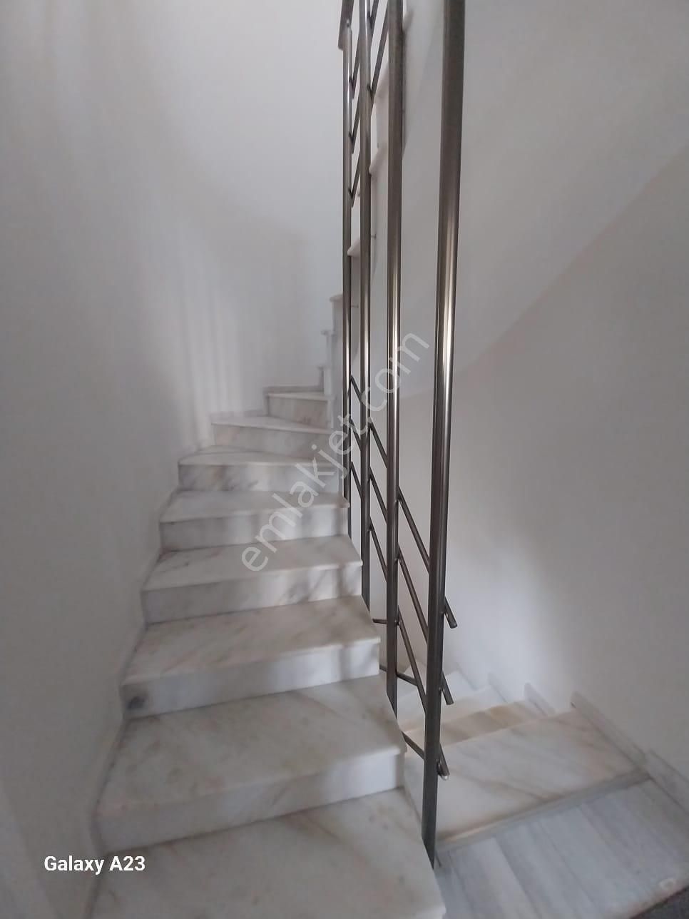 Kuşadası Sahilde,oto Garajlı 4+1 Satılık Müstakil Villa - Görsel 11