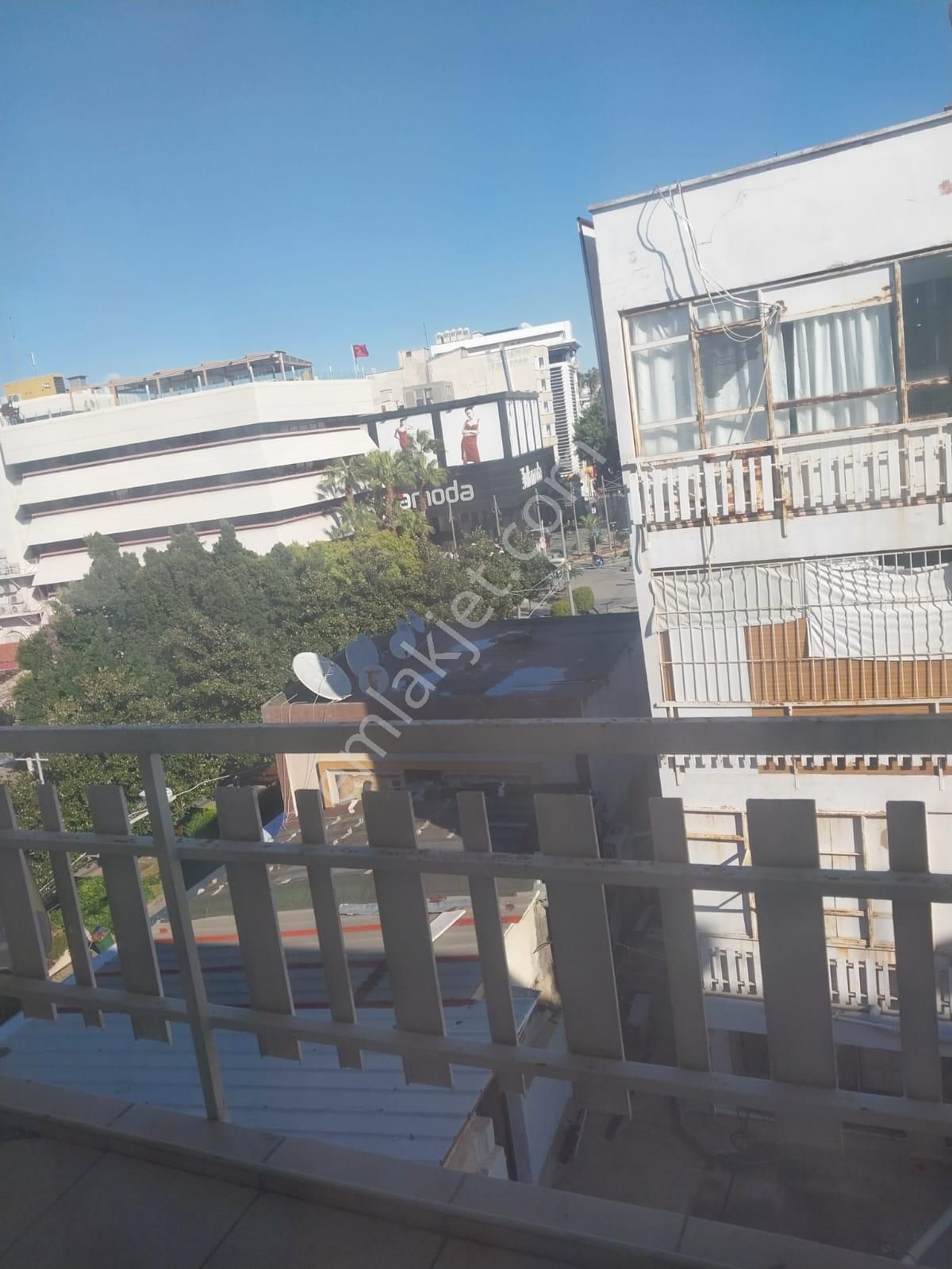 Atatürk Caddesine Yakın Kiralık Daire - Görsel 12