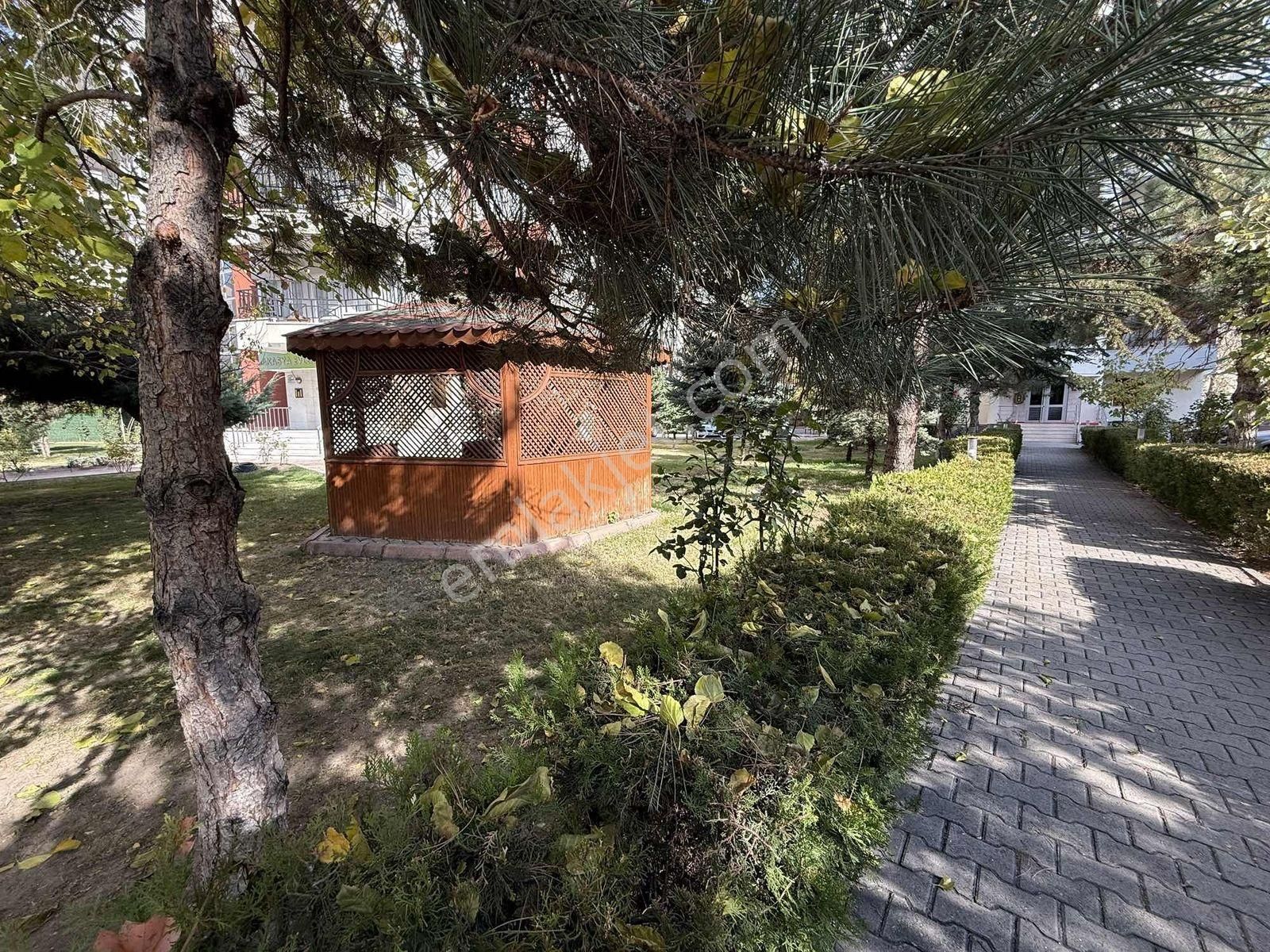 Köşk Mah. Farabi Cad. Üzeri Geniş Oturumlu Satılık Daire - Görsel 13