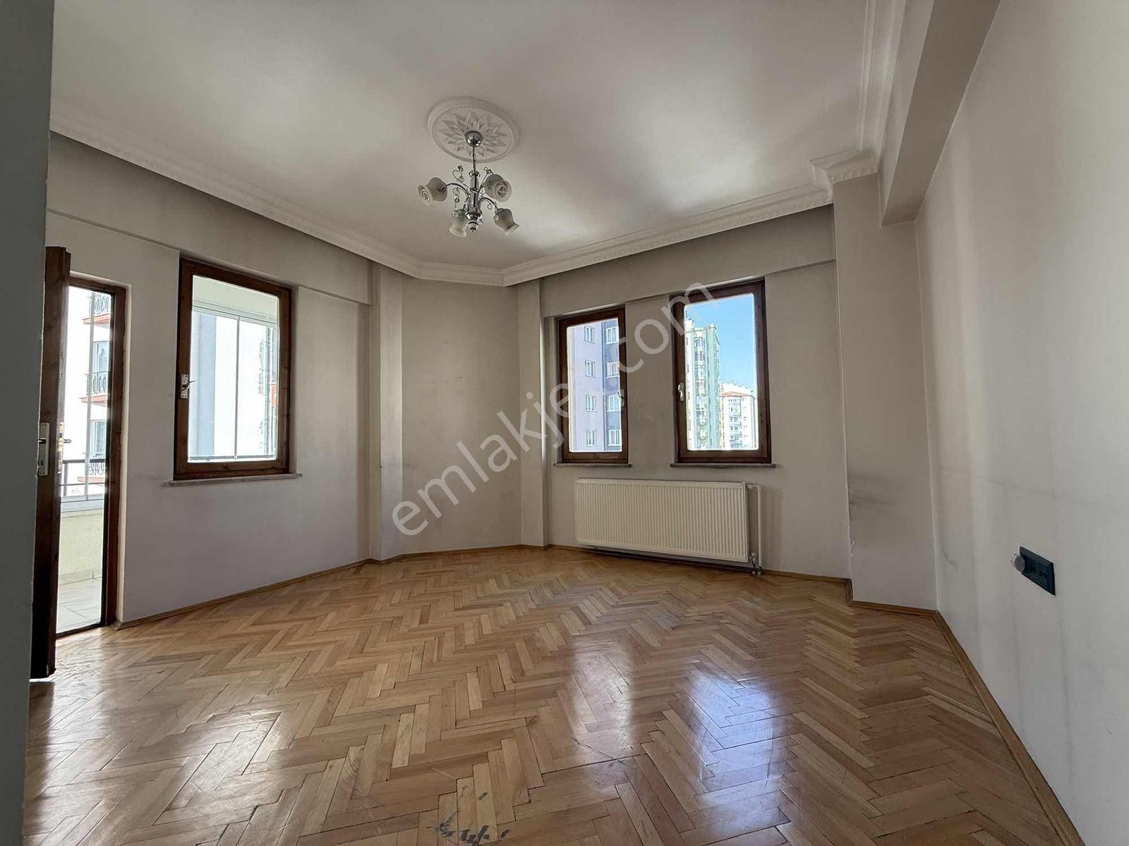 Köşk Mah. Farabi Cad. Üzeri Geniş Oturumlu Satılık Daire - Görsel 8