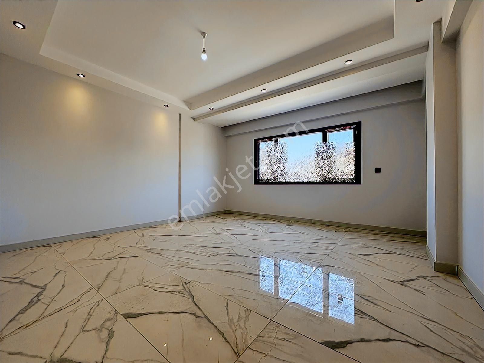 Demirler'den Adalet'te Merkezi Konumda E.banyolu Geniş 3+1 Daire - Görsel 12