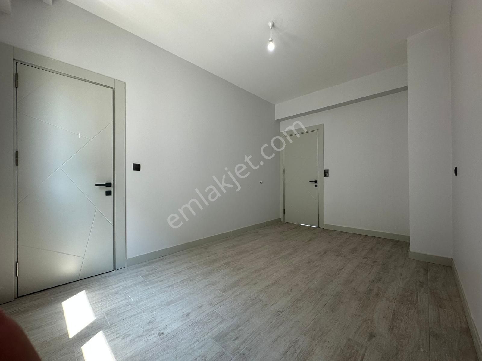 Demirler'den Adalet'te Merkezi Konumda E.banyolu Geniş 3+1 Daire - Görsel 27