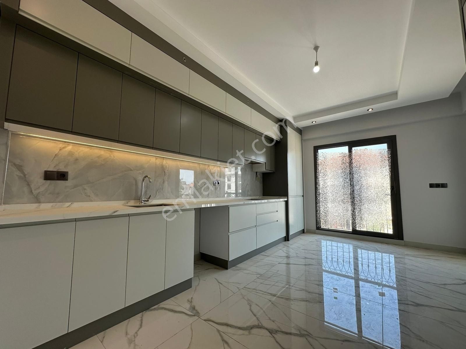 Demirler'den Adalet'te Merkezi Konumda E.banyolu Geniş 3+1 Daire - Görsel 22