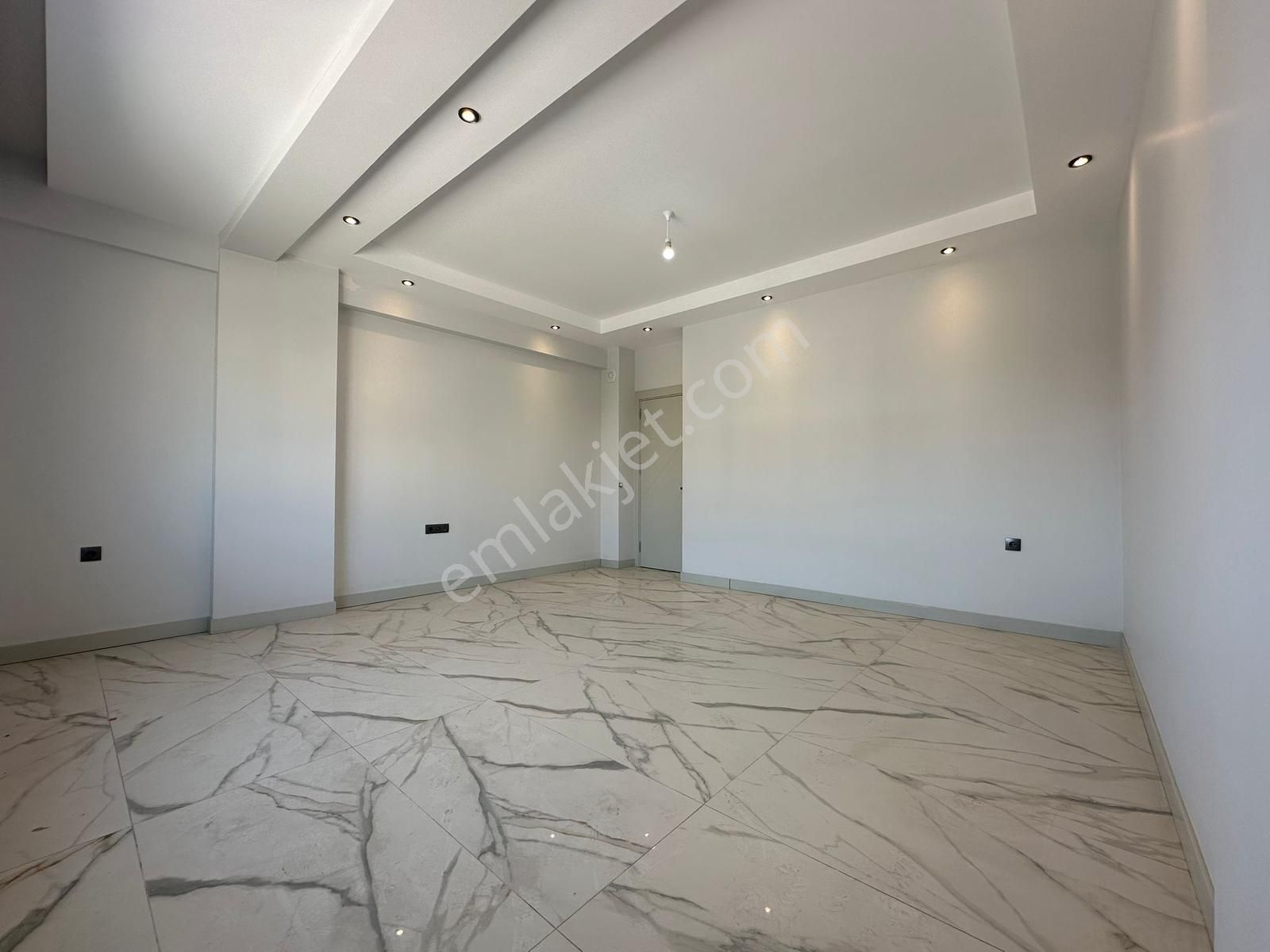 Demirler'den Adalet'te Merkezi Konumda E.banyolu Geniş 3+1 Daire - Görsel 4