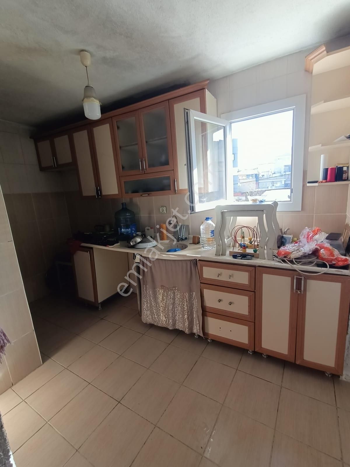 Çimentepe Mah Komple Satılık 3 Katlı Bina - Görsel 3