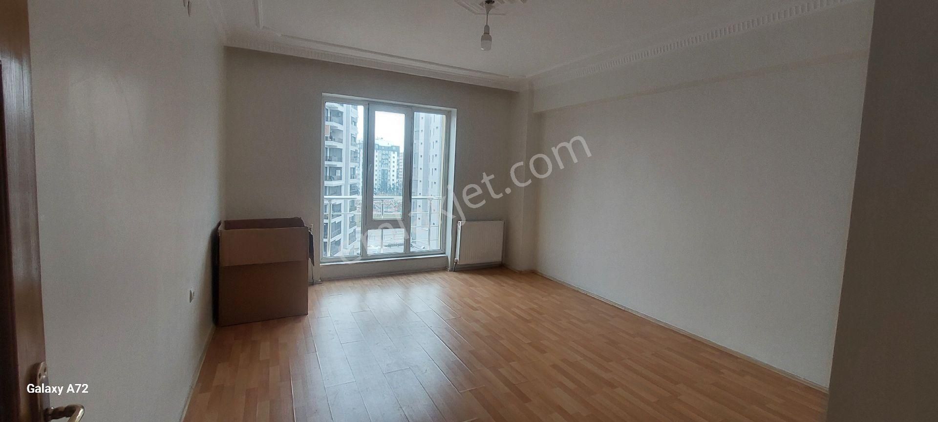 Kent Meydanı Park Yanı Kiralık 4+1 - Görsel 3