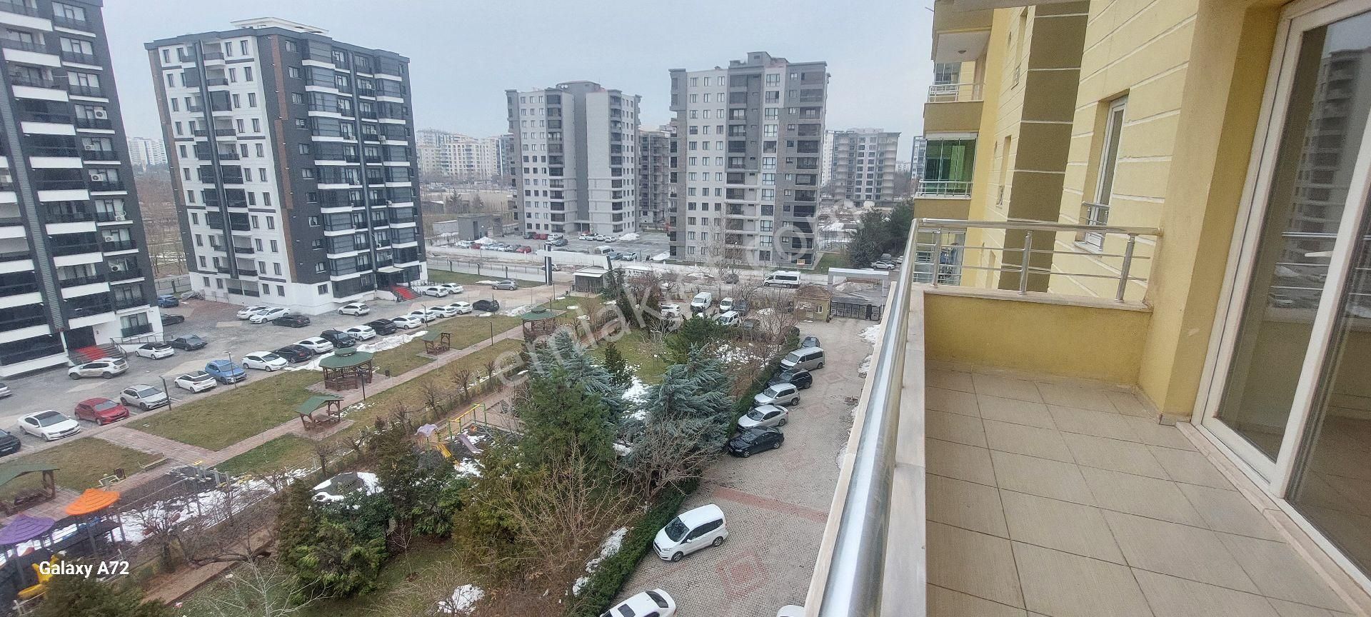 Kent Meydanı Park Yanı Kiralık 4+1 - Görsel 8