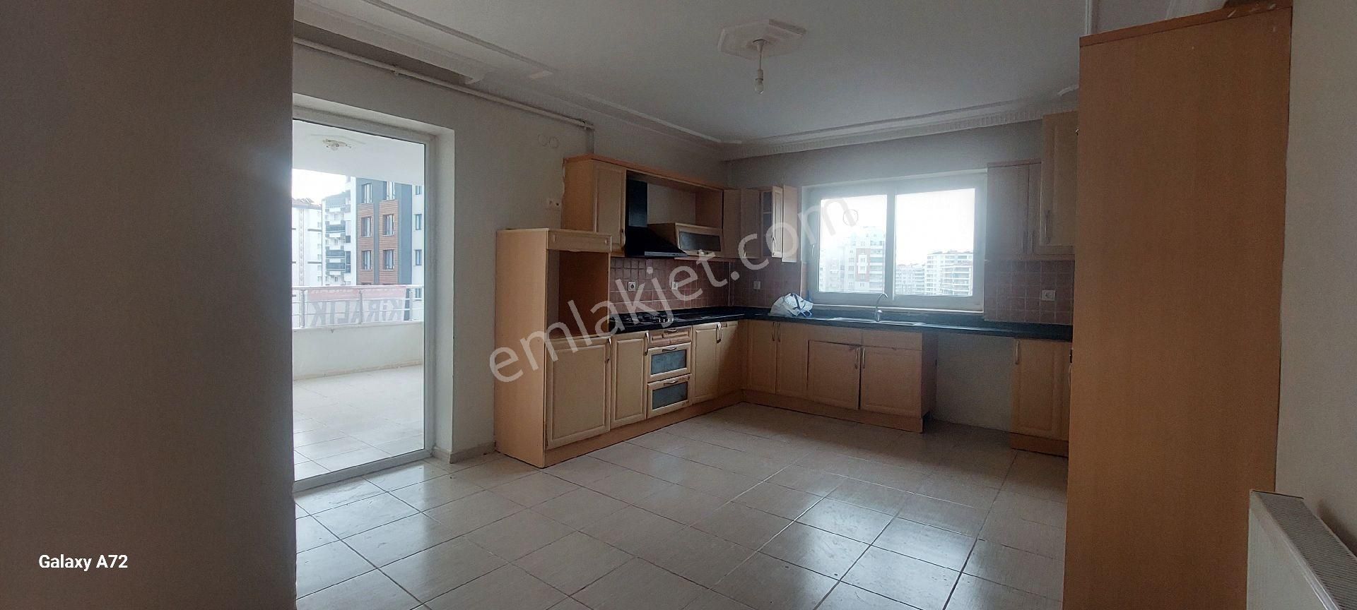 Kent Meydanı Park Yanı Kiralık 4+1 - Görsel 17