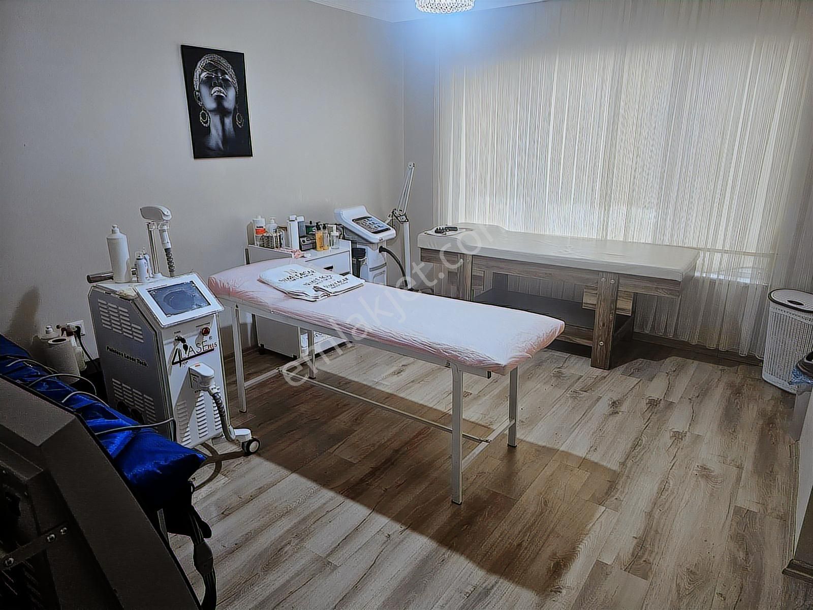 Sakarya'nın En Gözde Güzellik Merkezi Devren Kiralıktır - Görsel 3