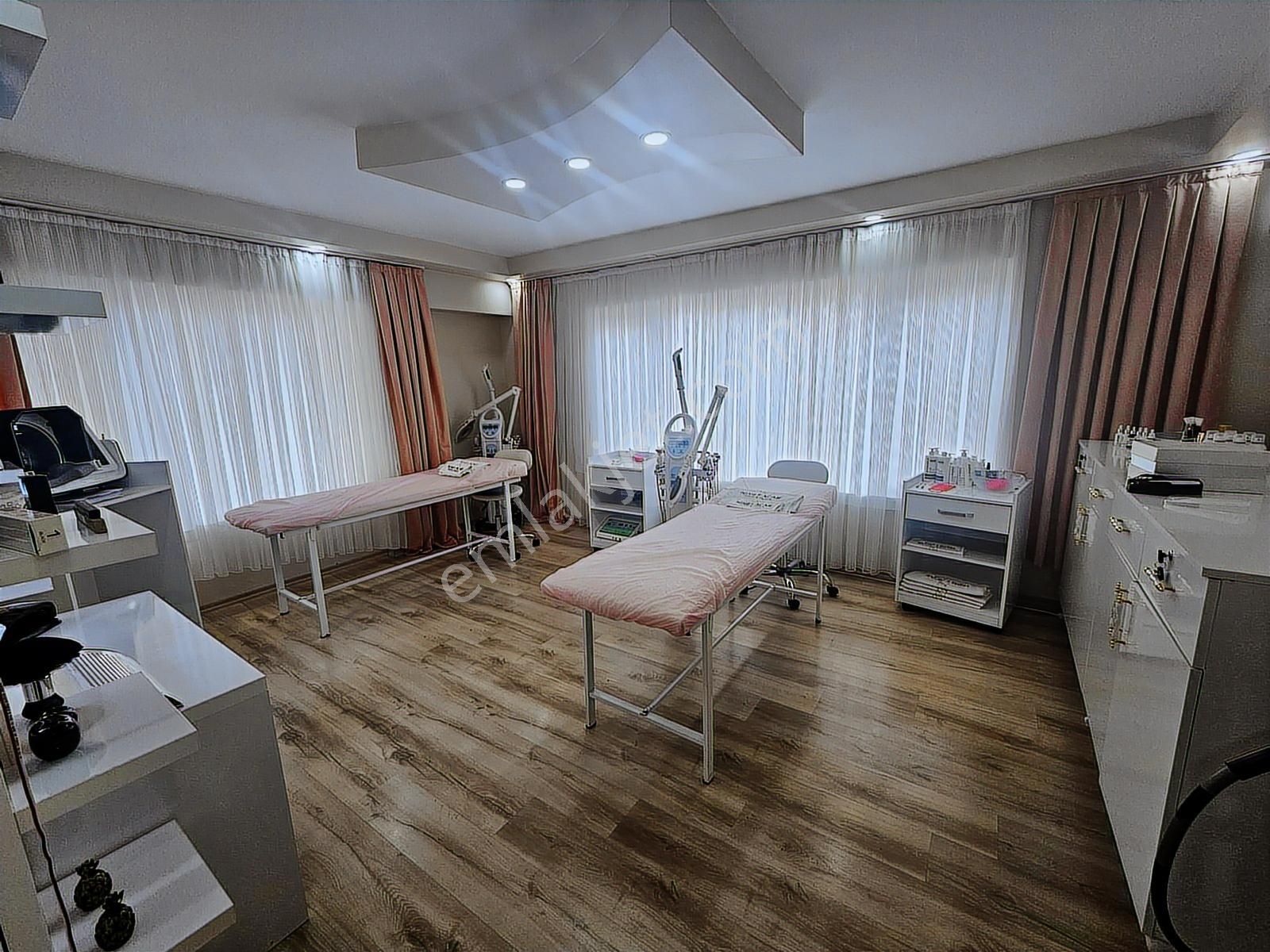 Sakarya'nın En Gözde Güzellik Merkezi Devren Kiralıktır - Görsel 4