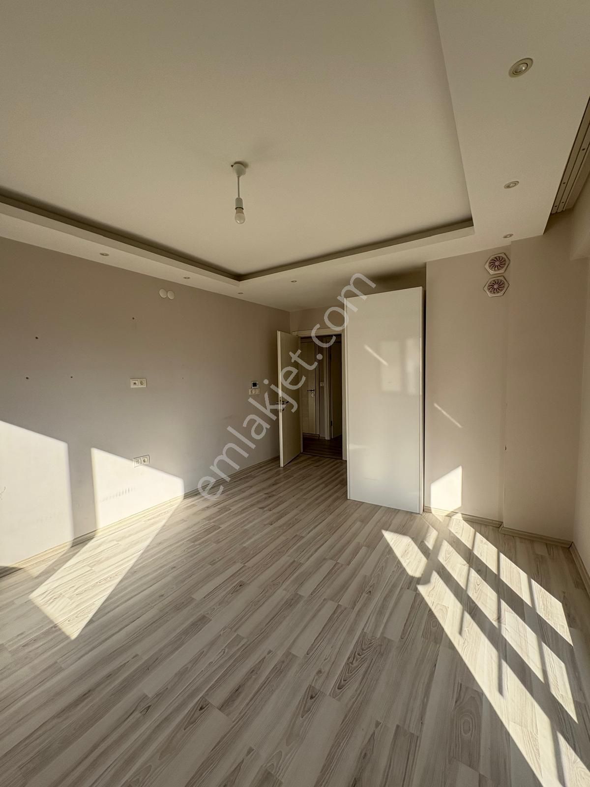 Biga Cumhuriyet Mahallesi Kiralık 2+1 - Görsel 9