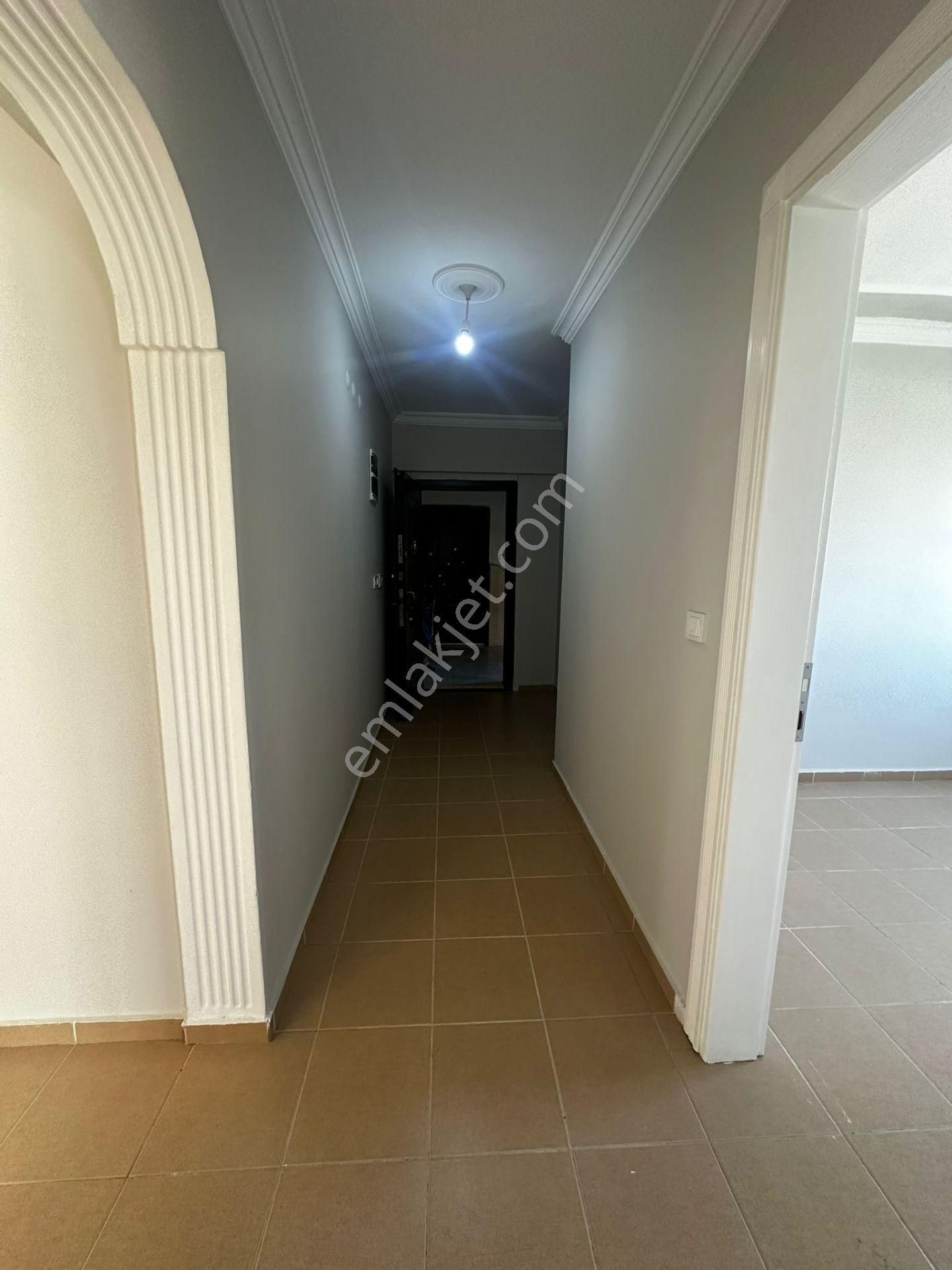 Didim'in Tam Merkezi'nde Heryere Yakın Ultra Geniş 3+1 Ayrı Mutfak Daire - Görsel 8