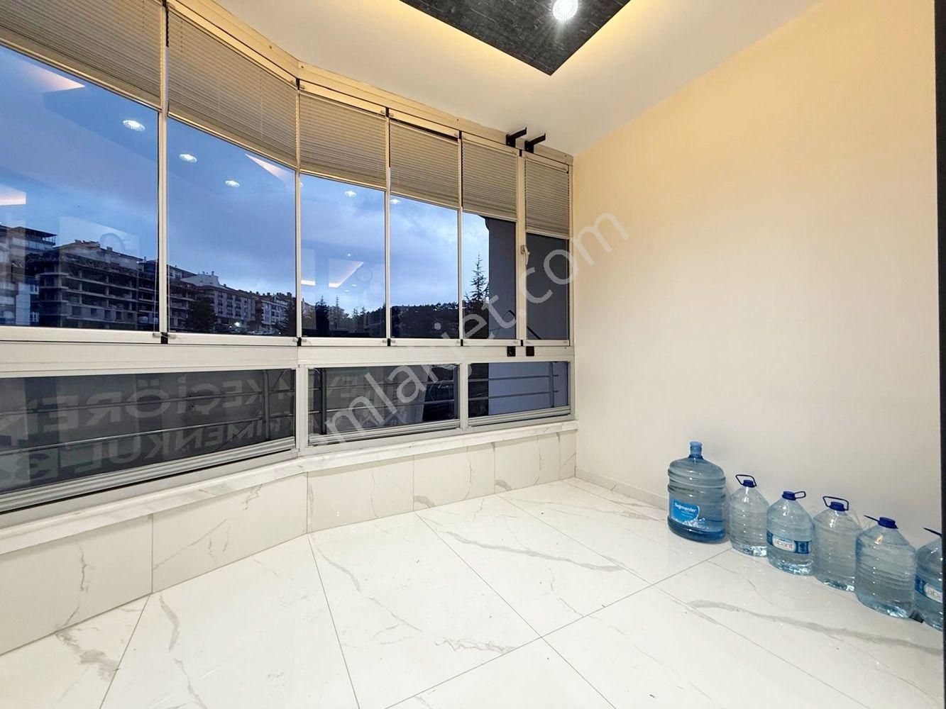 Kuşcağız'da Cadde Üzerinde Full+full Yapılı 3+1 Daire! - Görsel 6