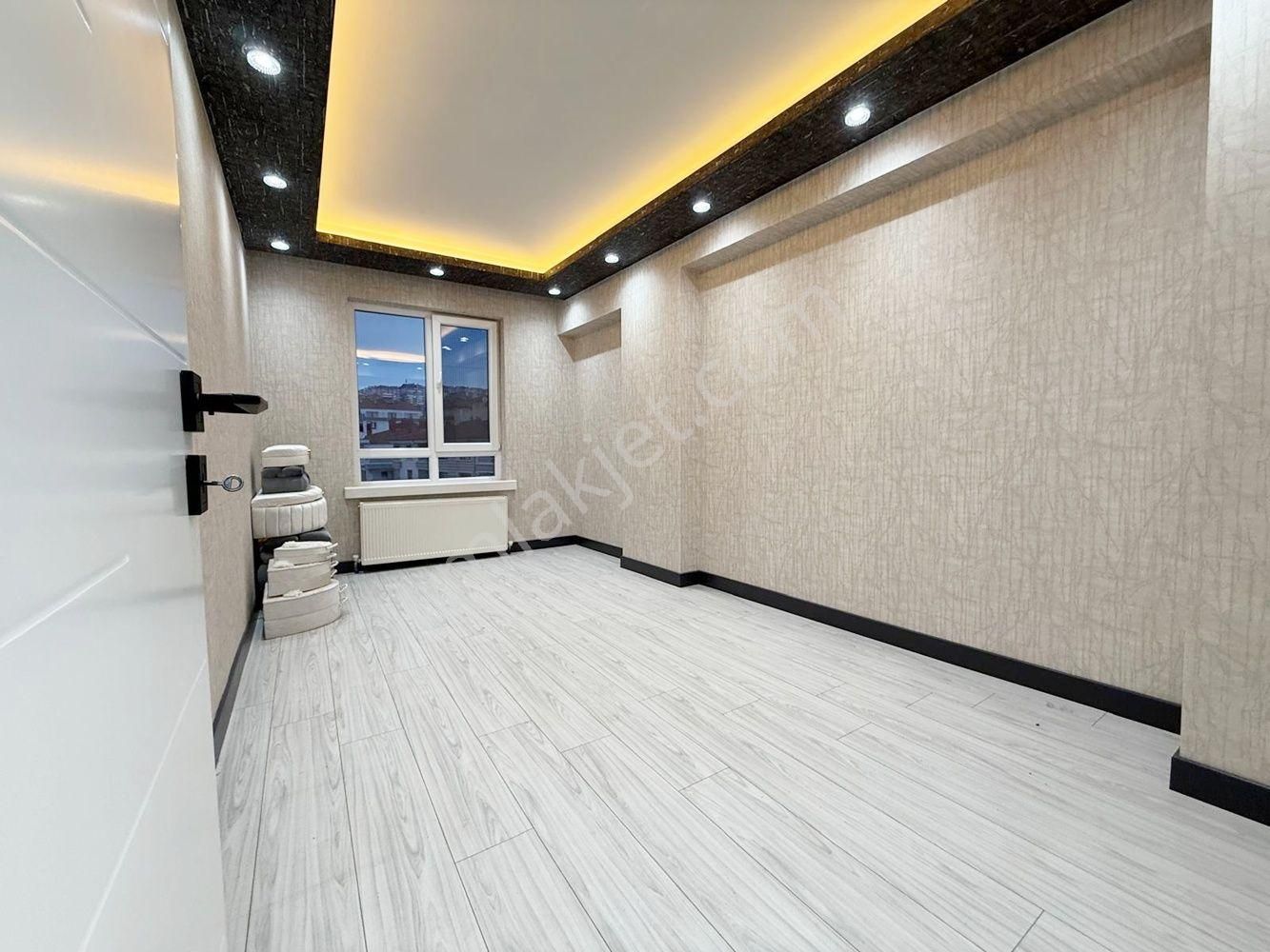 Kuşcağız'da Cadde Üzerinde Full+full Yapılı 3+1 Daire! - Görsel 32
