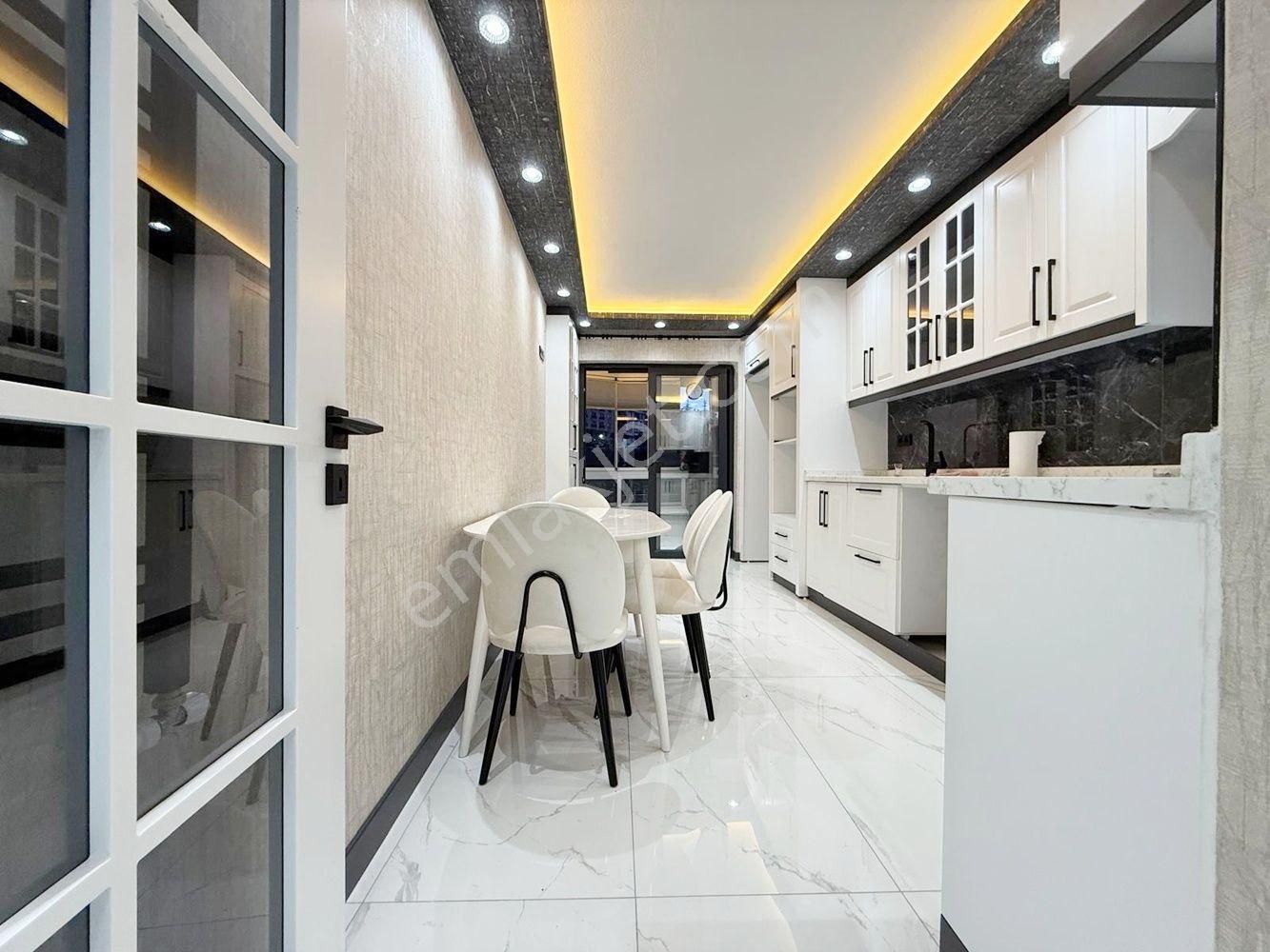 Kuşcağız'da Cadde Üzerinde Full+full Yapılı 3+1 Daire! - Görsel 2
