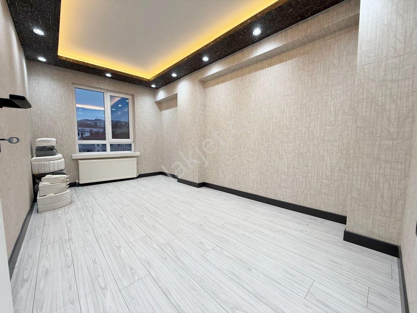 Kuşcağız'da Cadde Üzerinde Full+full Yapılı 3+1 Daire! - Görsel 17