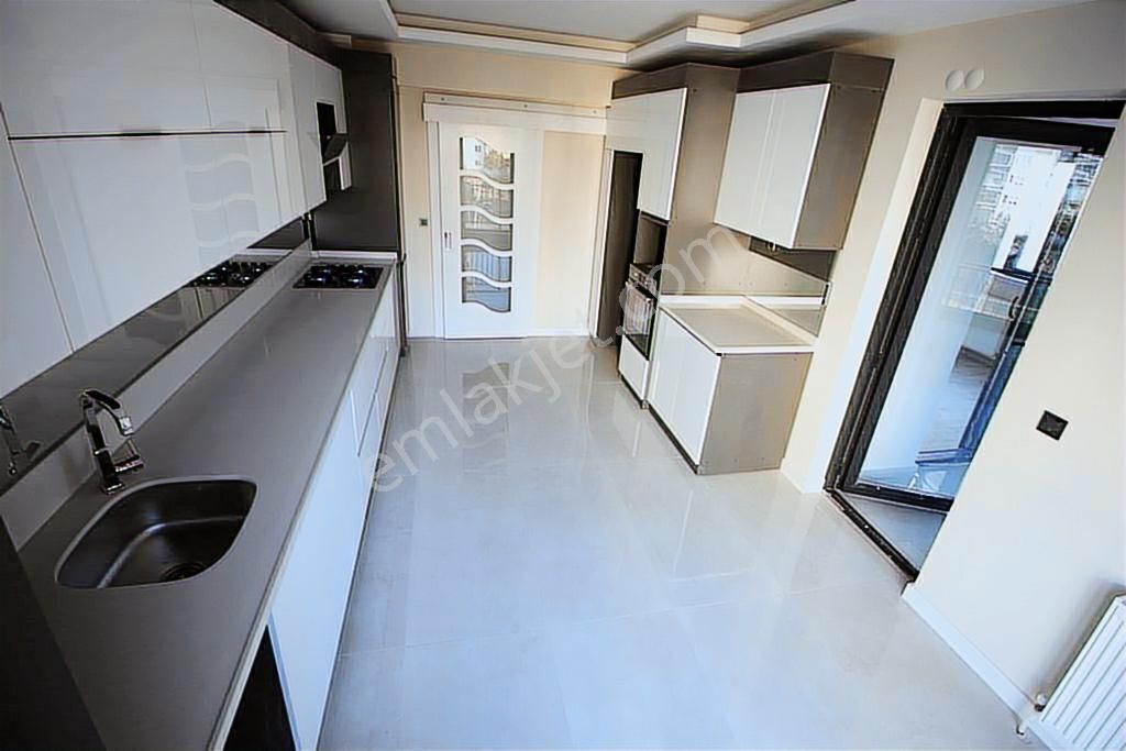 Teamwork'ten Bağlıca Merkezde Ara Kat Sıfır 4+1 Daire - Görsel 2