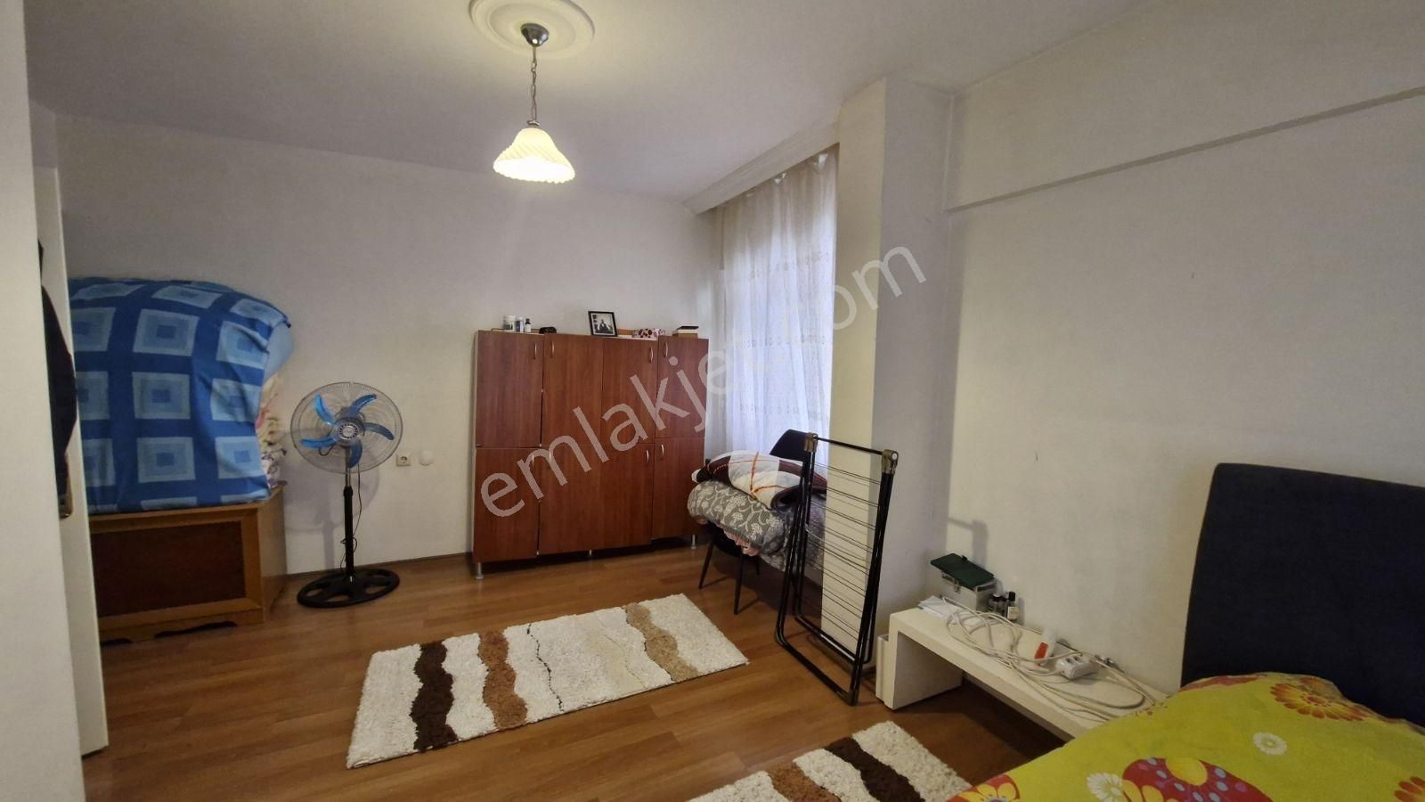 Etimesgut Atakent Mah. 1'ci Katta 90m2 Net 2+1 Satılık Daire - Görsel 8