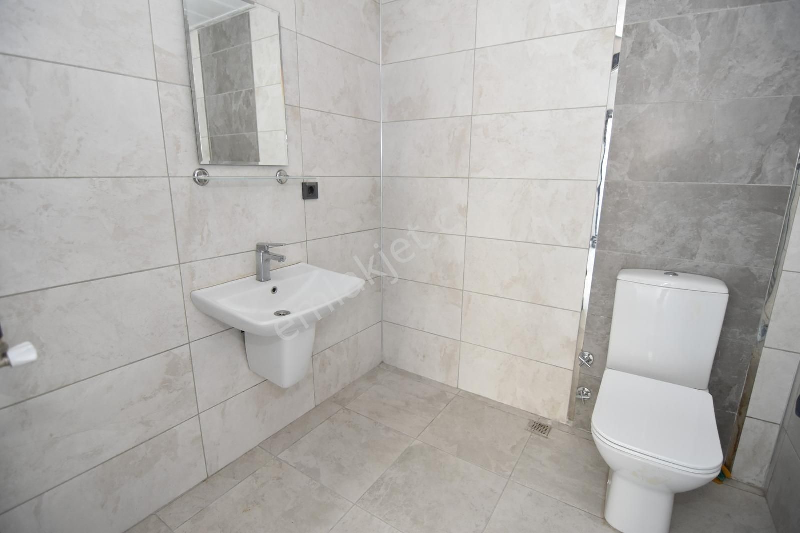 Bayraklı Toki, 1. Etapta Kiralık Doğalgaz - Kombili Daire (c-9) - Görsel 28